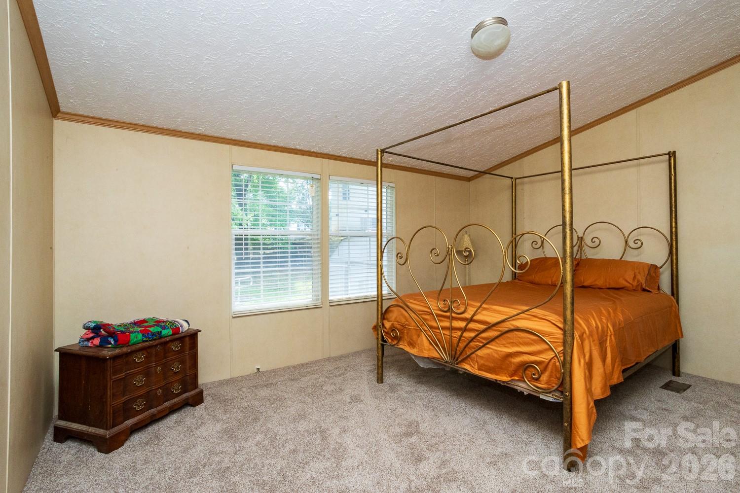 22 Hazelwood Road — Asheville