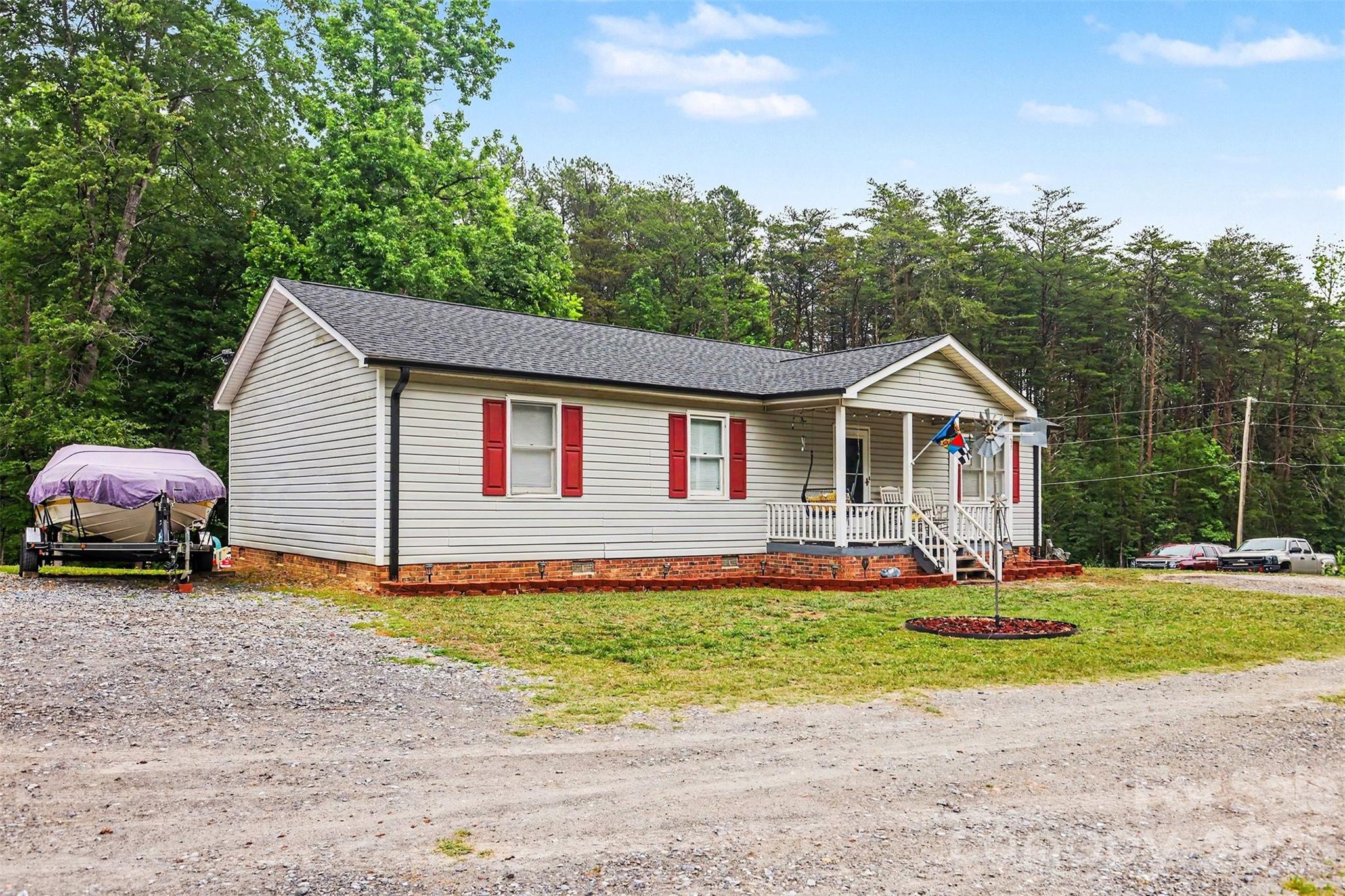 307 Will Hall Road — Kings Mountain