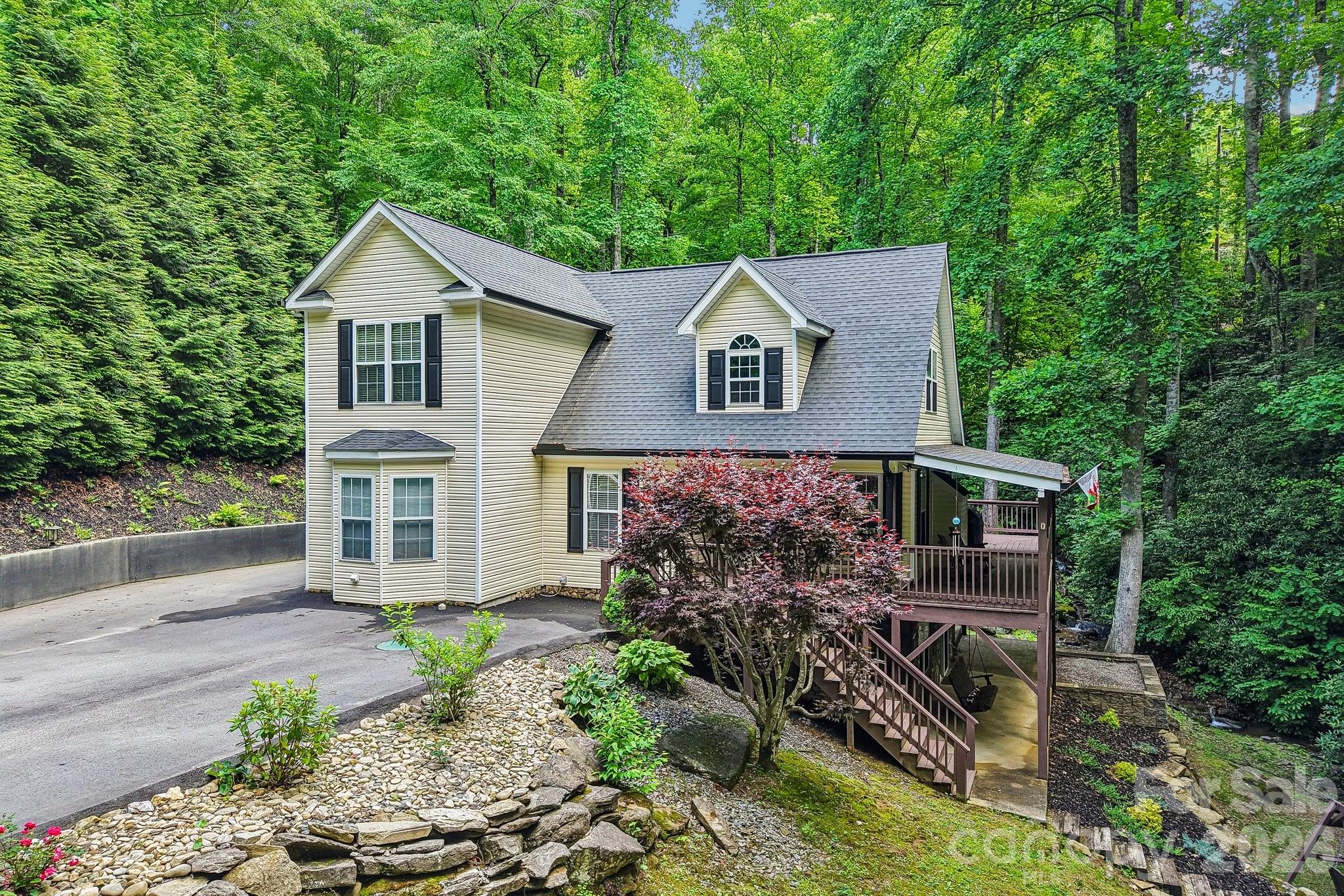 1264 Dogwood Drive — Maggie Valley