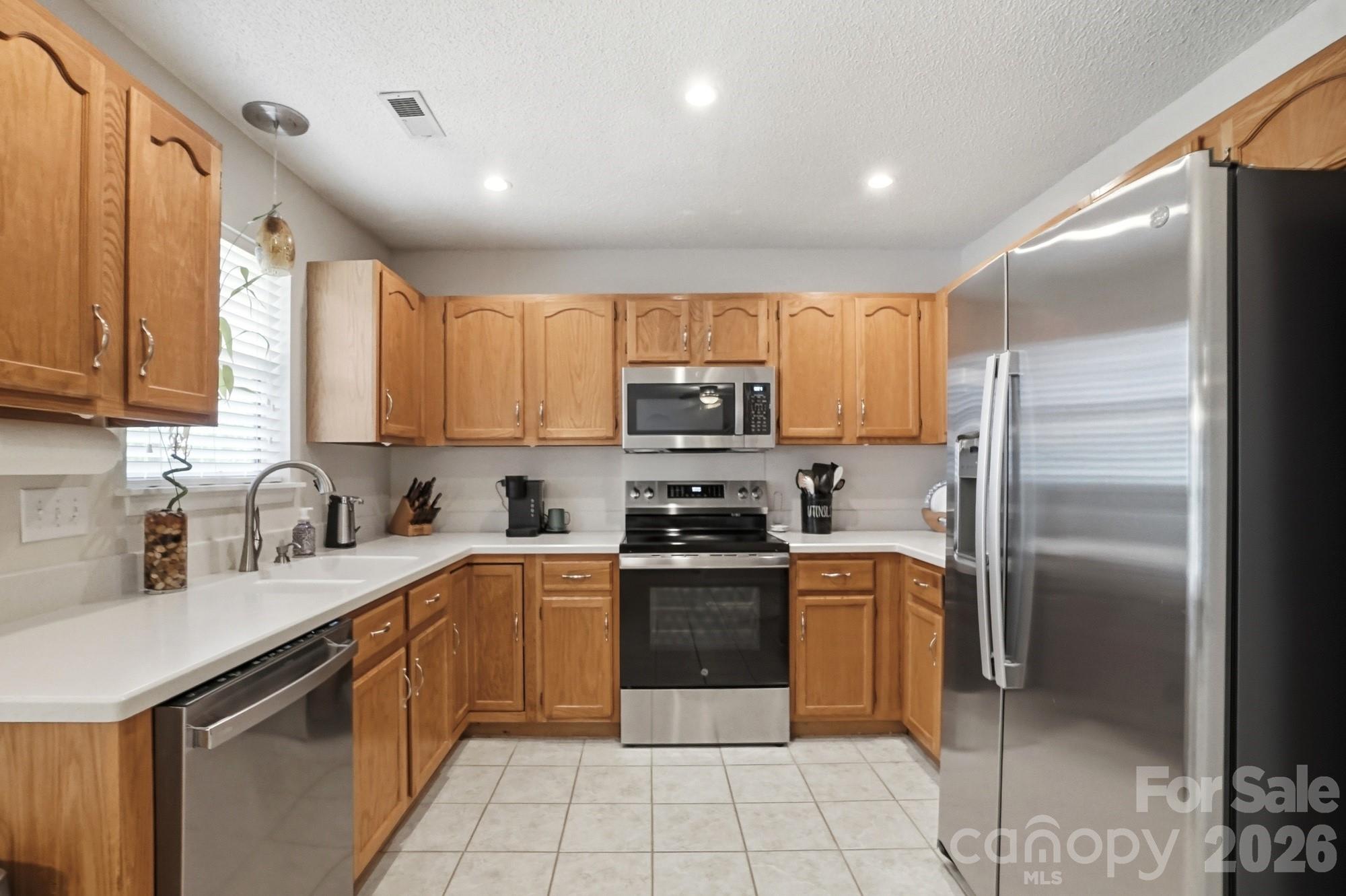 6000 Carriage Oaks Drive — Charlotte