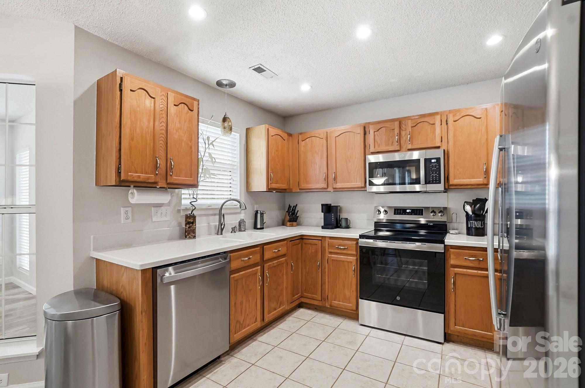 6000 Carriage Oaks Drive — Charlotte