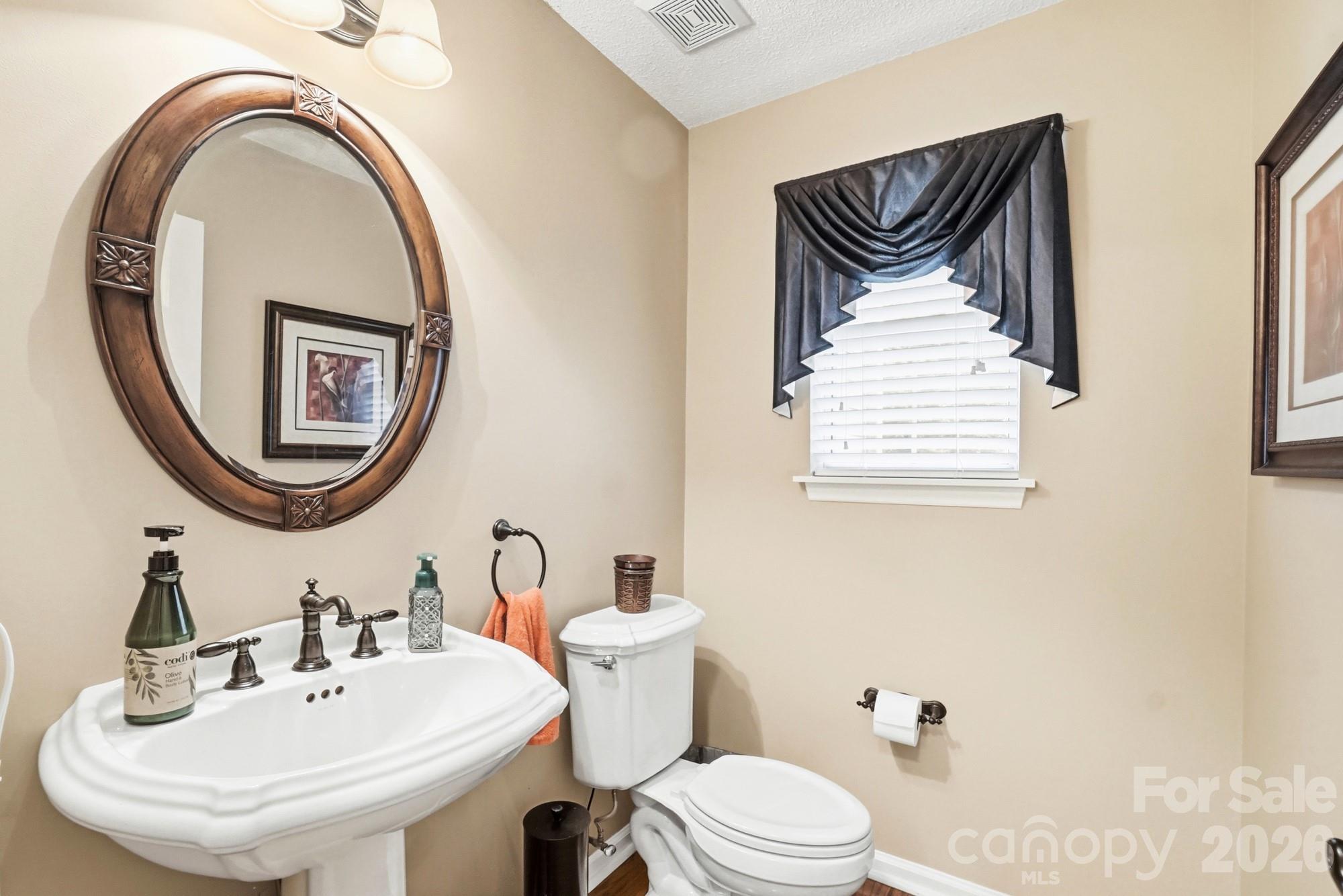6000 Carriage Oaks Drive — Charlotte