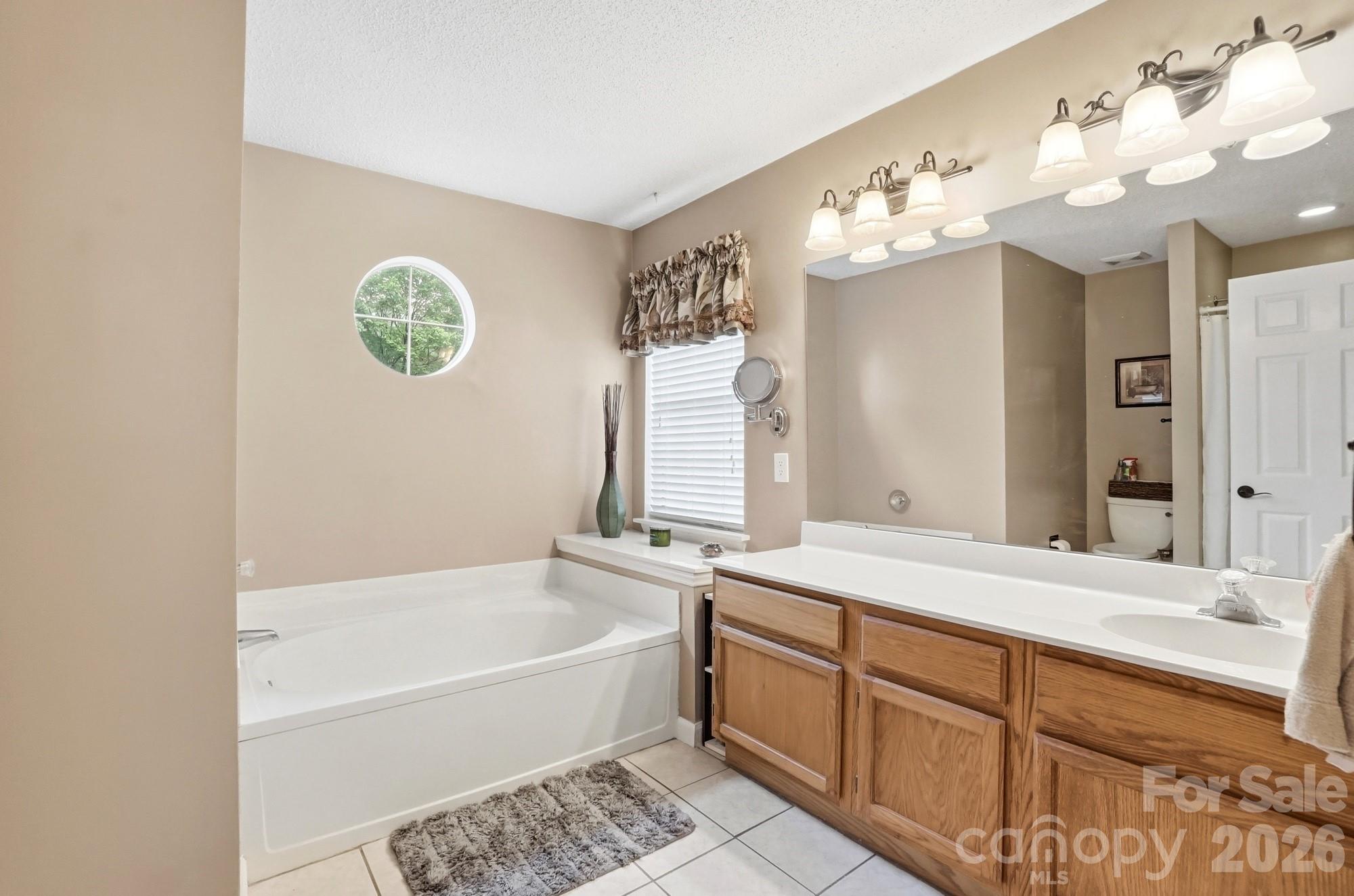 6000 Carriage Oaks Drive — Charlotte