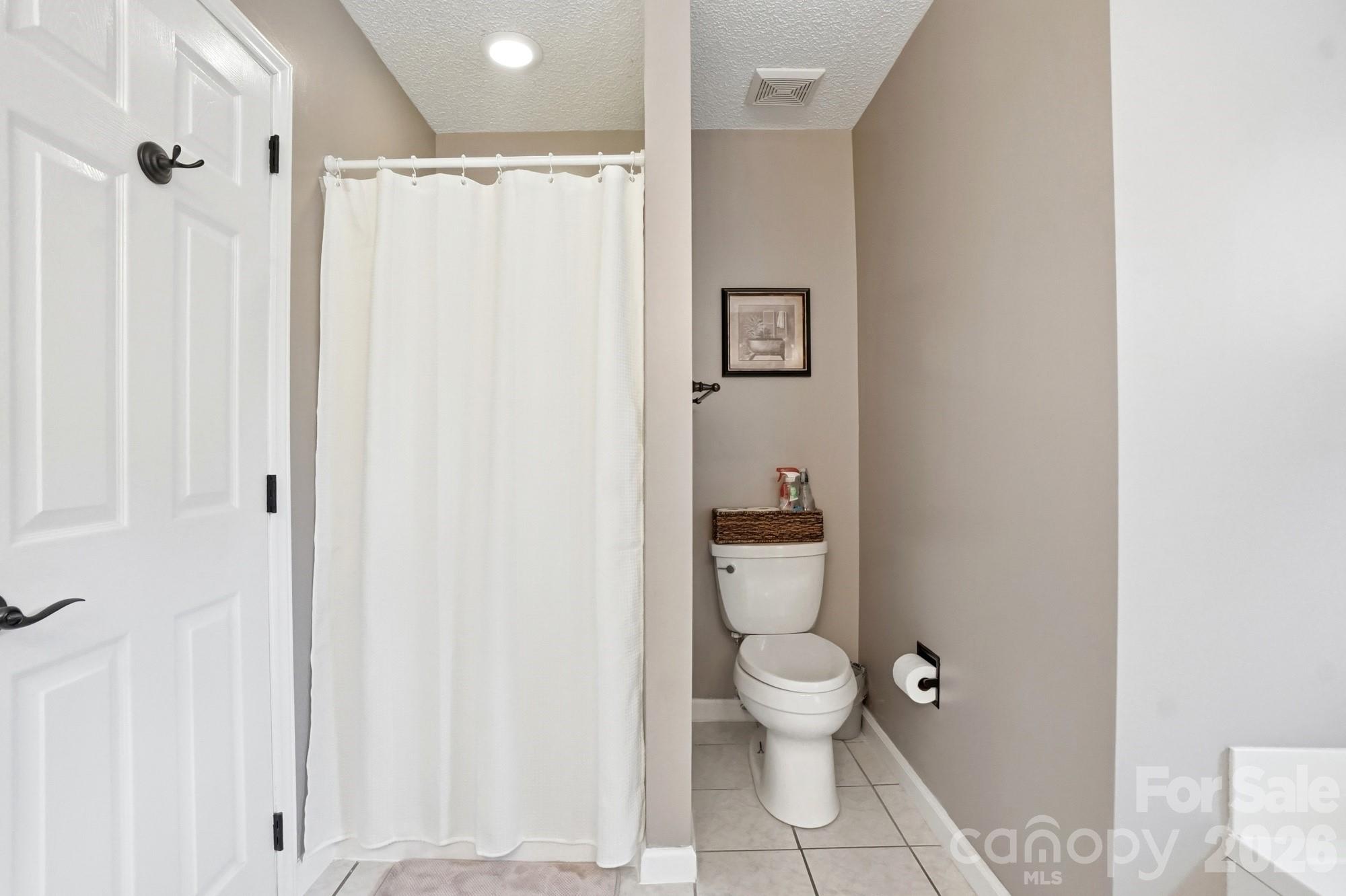 6000 Carriage Oaks Drive — Charlotte