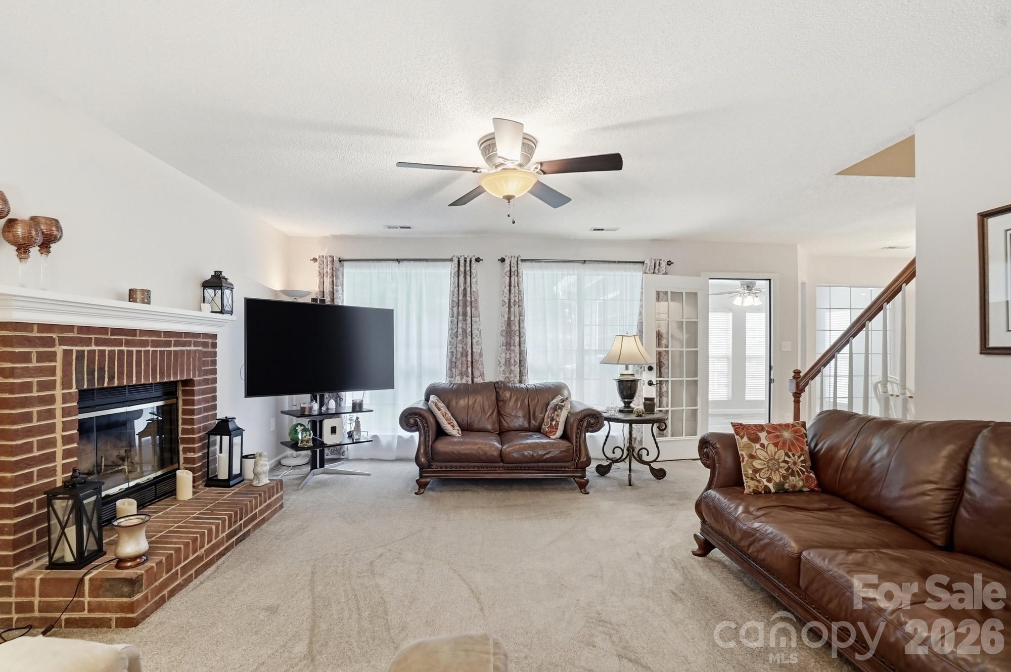 6000 Carriage Oaks Drive — Charlotte