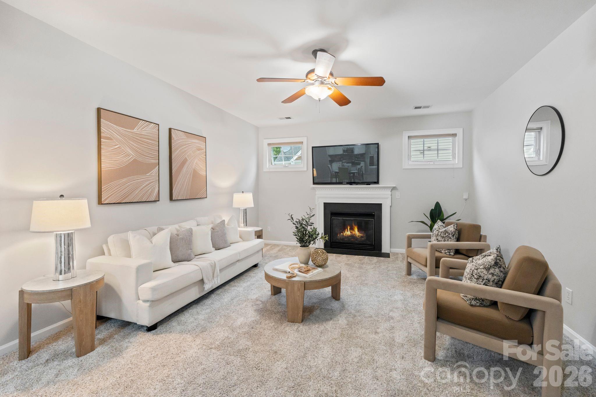 2435 Smith Cove Road — Denver