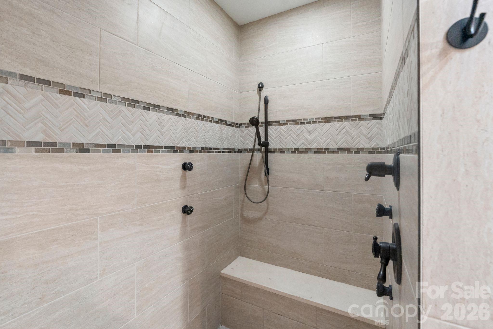 2435 Smith Cove Road — Denver