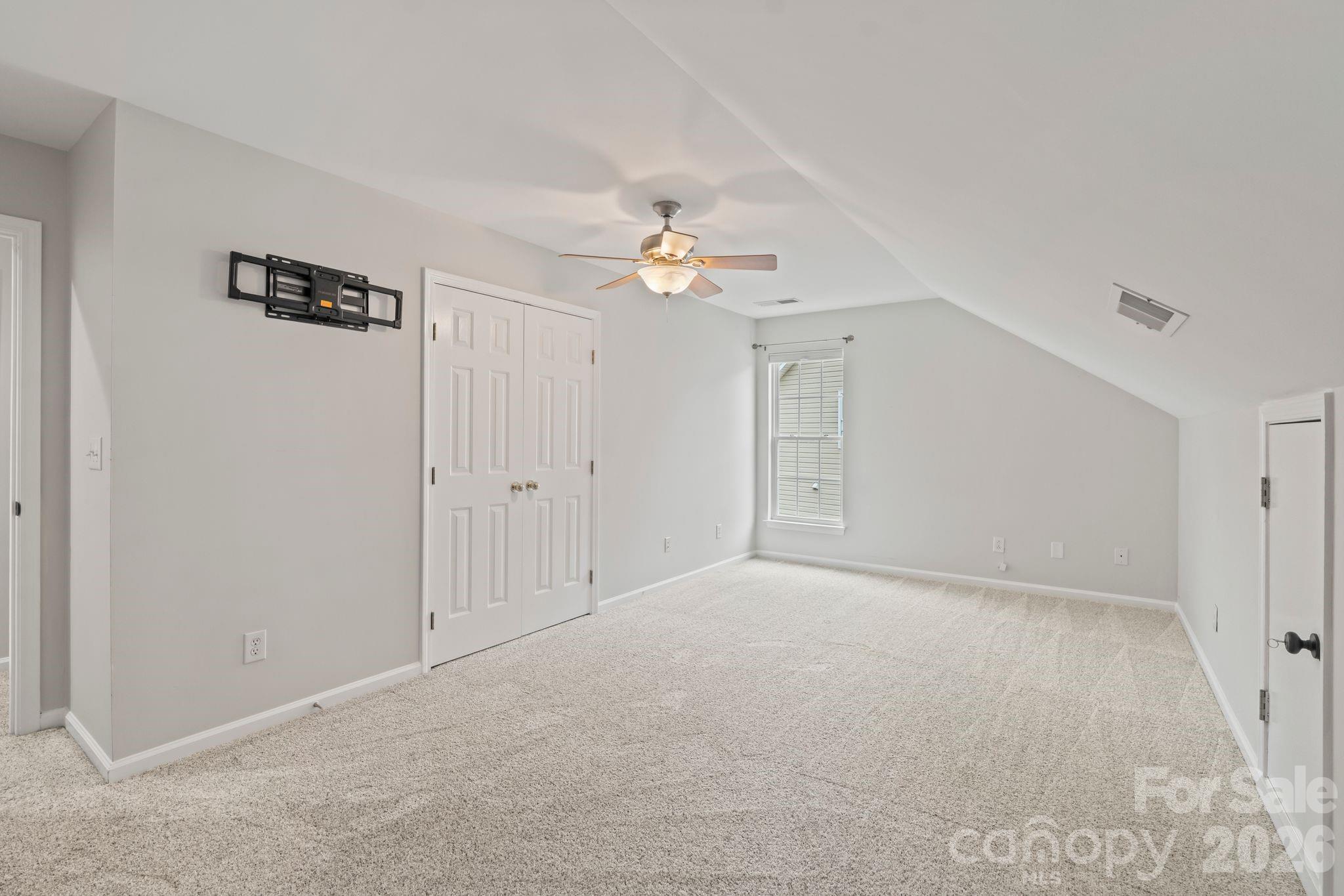 2435 Smith Cove Road — Denver