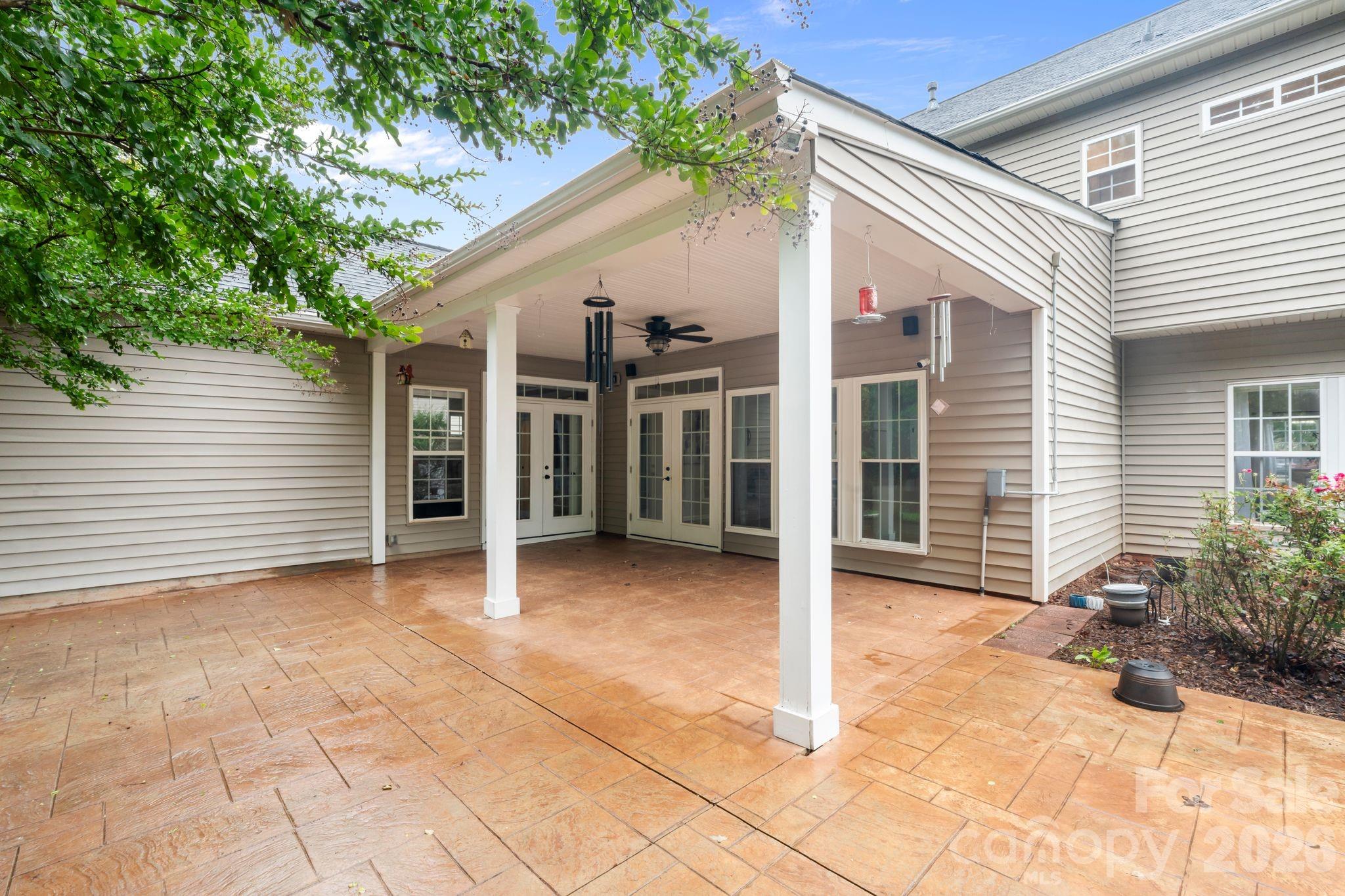 2435 Smith Cove Road — Denver