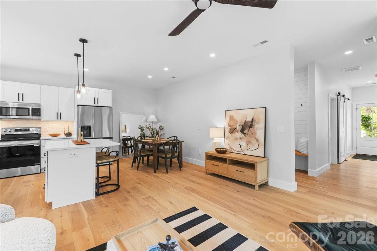 8 Wildwood Park Knoll — Weaverville