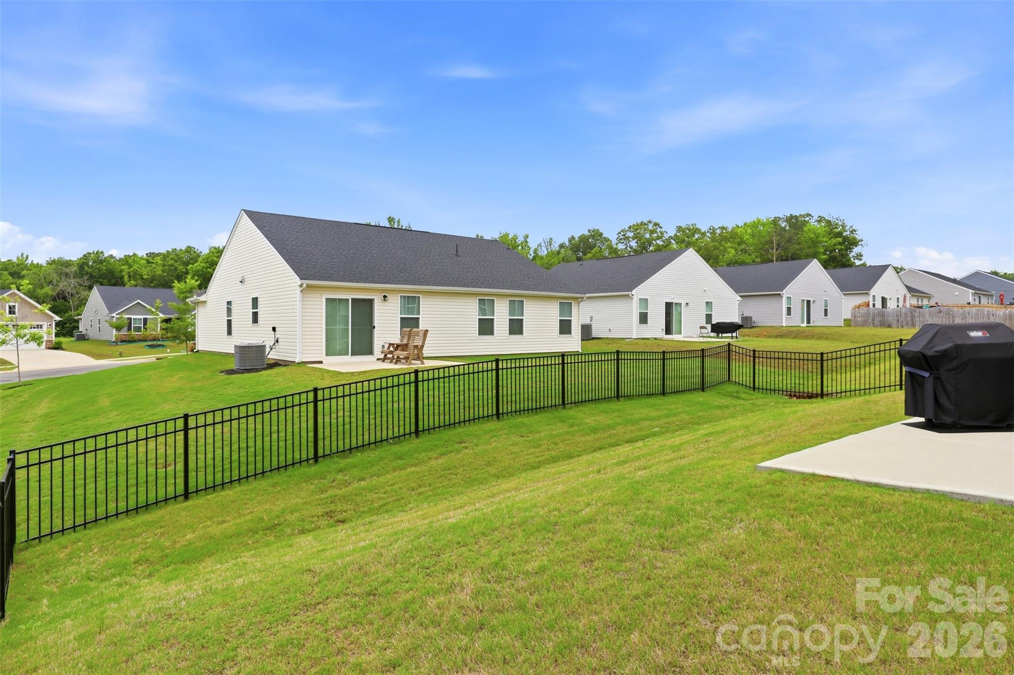 620 Grandiflora Avenue — Lancaster