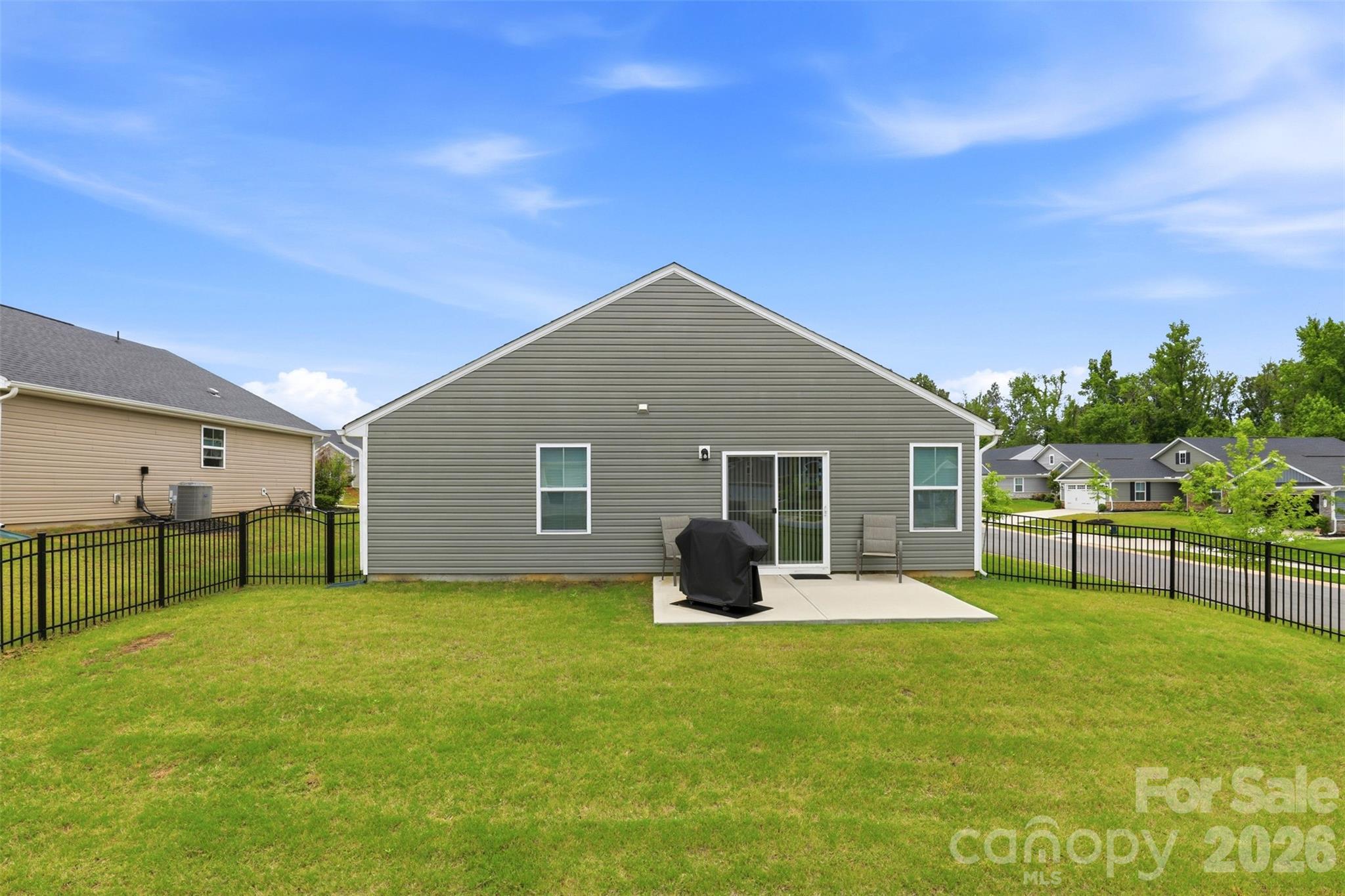 620 Grandiflora Avenue — Lancaster