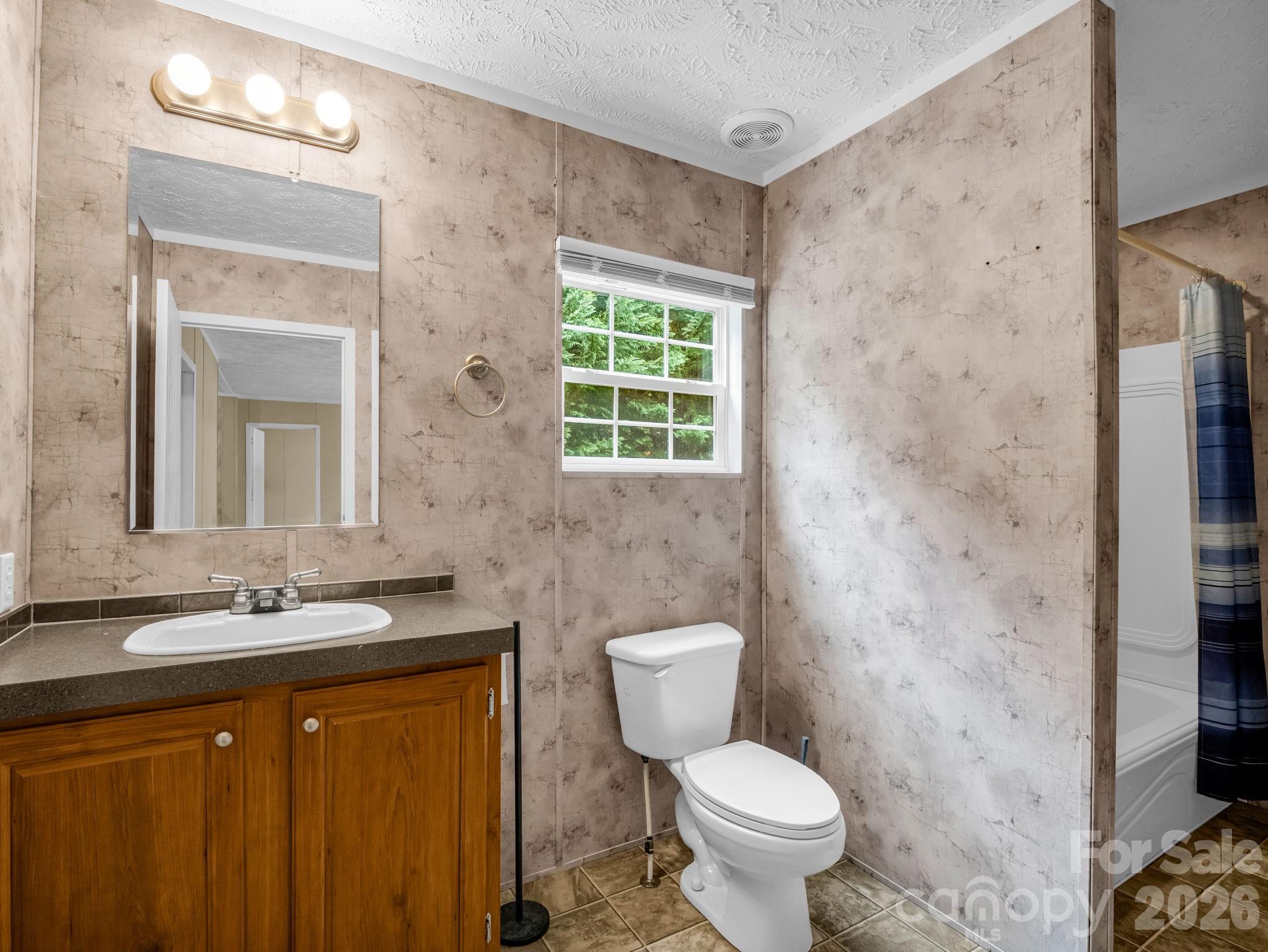 1449 Toney Road — Bostic