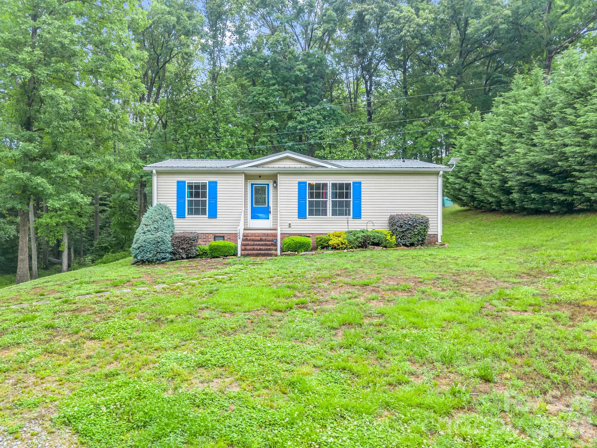 1449 Toney Road — Bostic