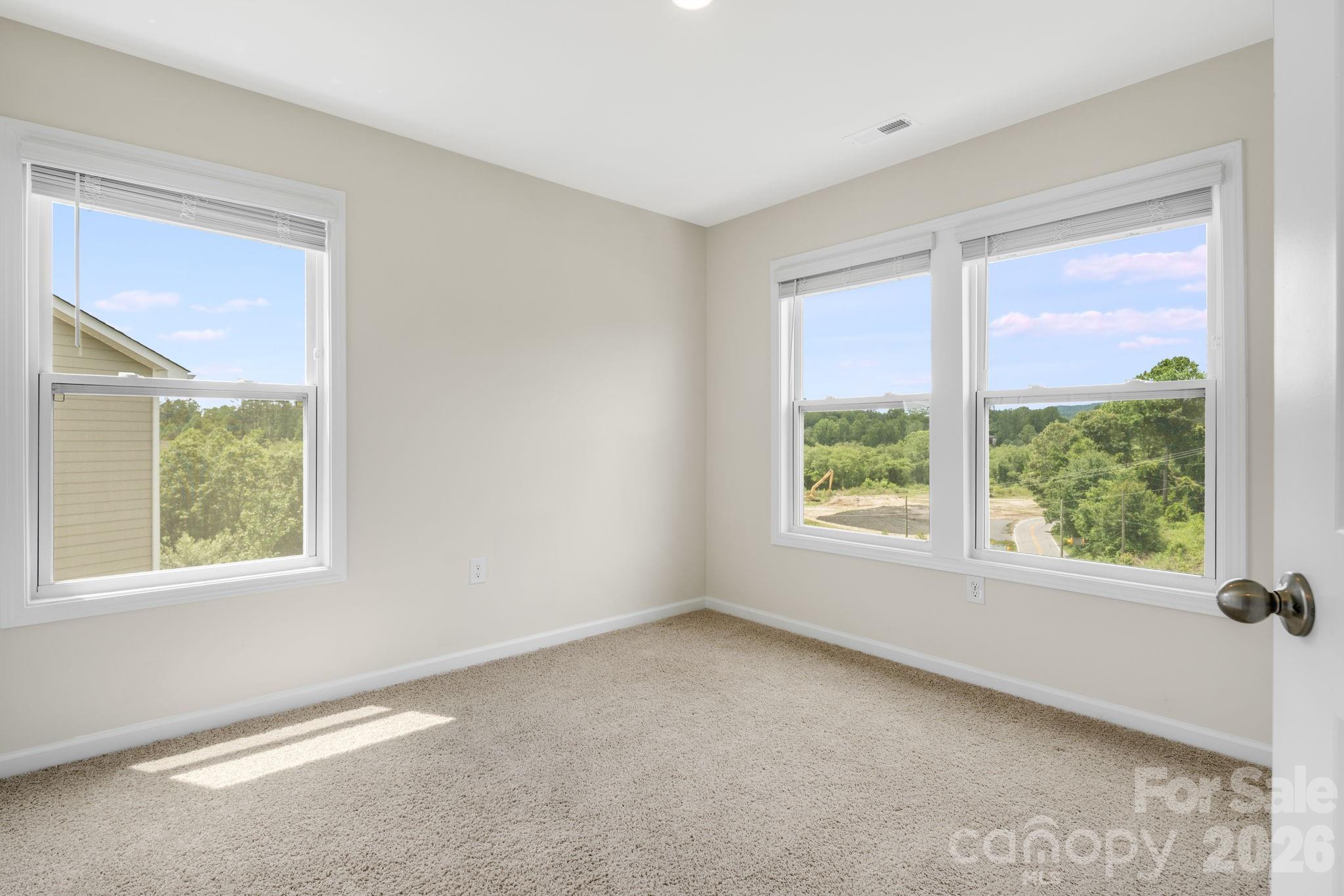 124 Creekview Road — Hendersonville