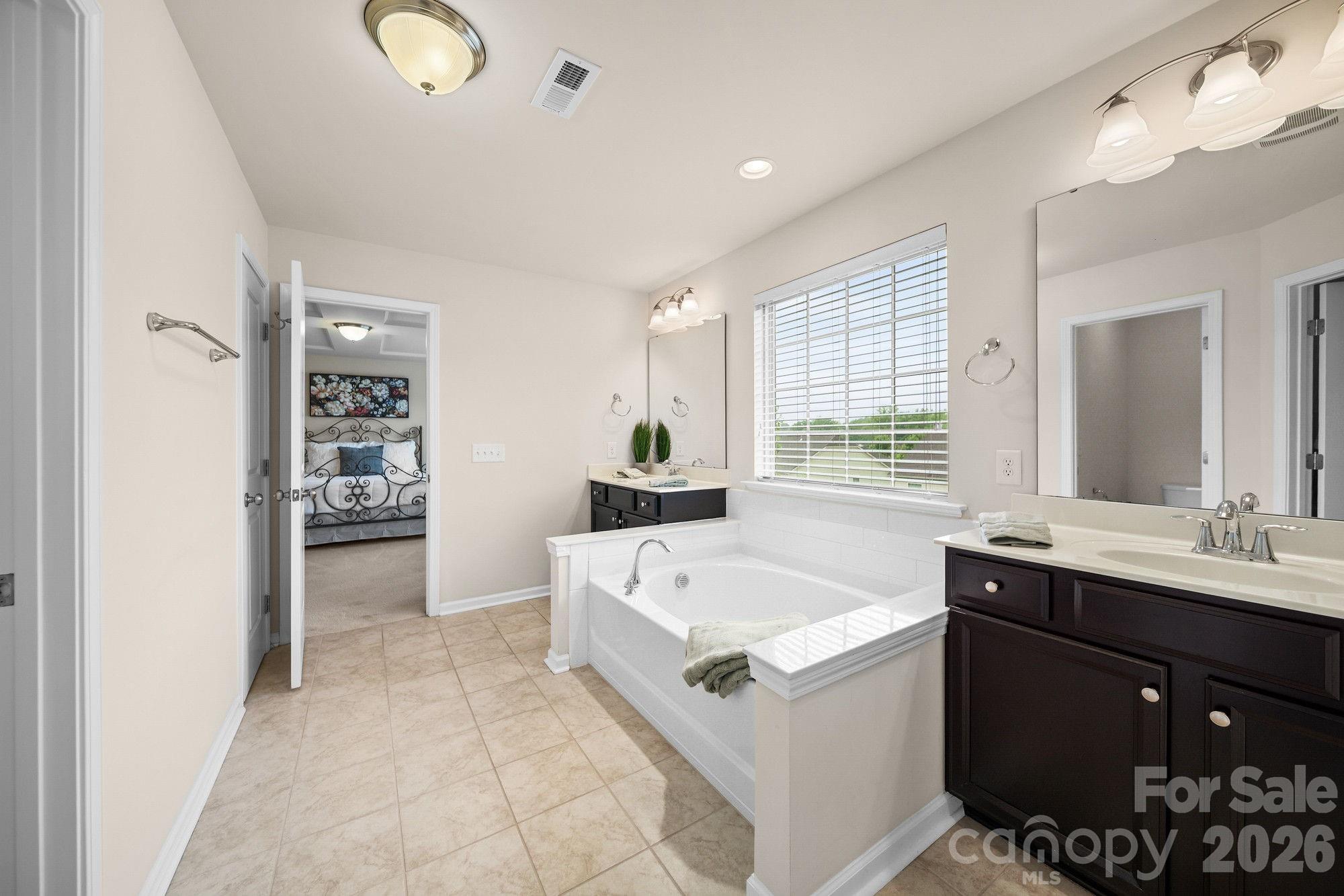 17516 Austins Creek Drive — Charlotte
