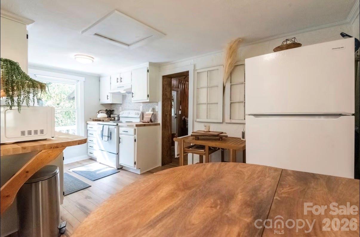 284 Grady Winkler Road — Boone