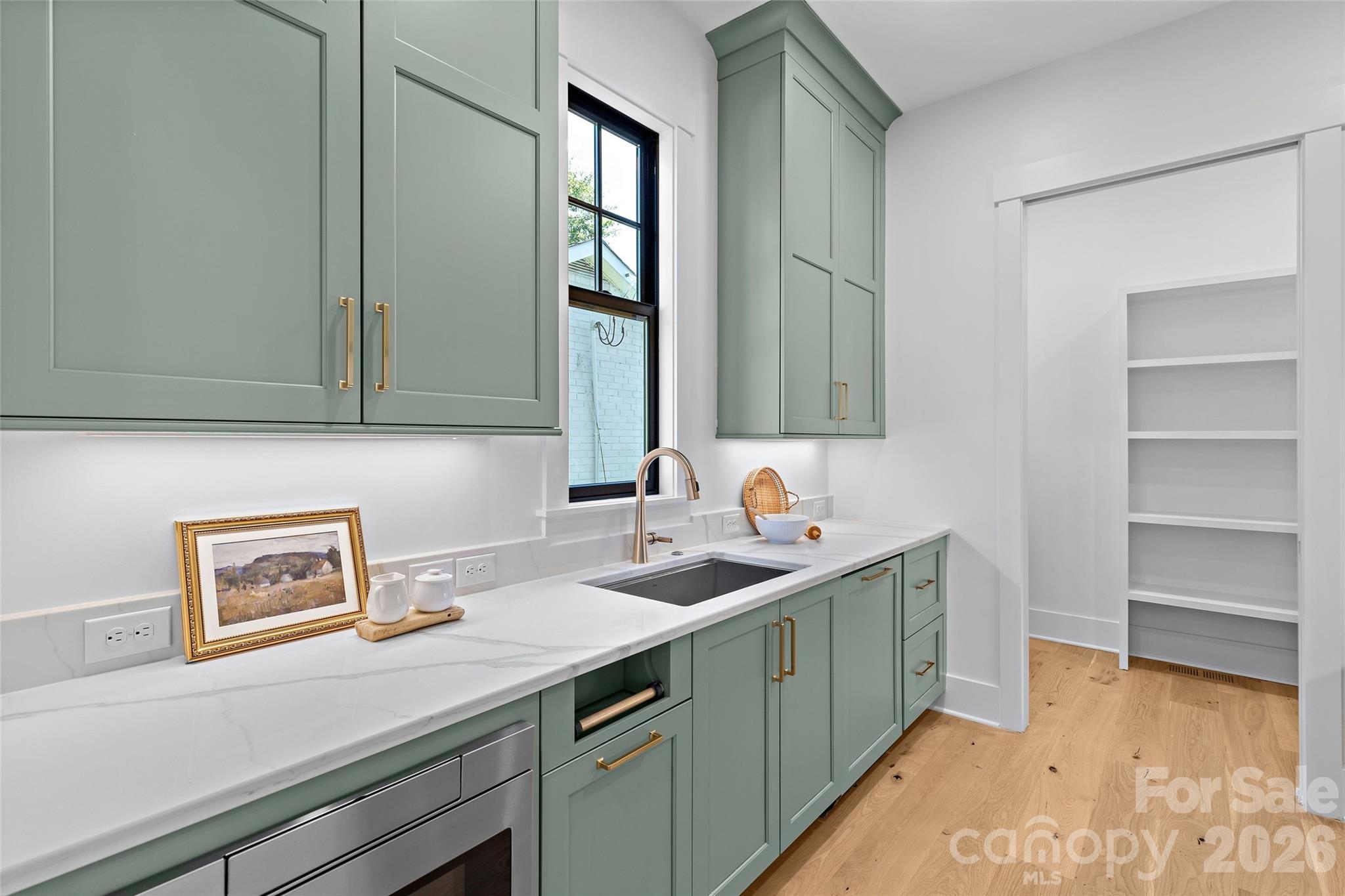 2425 Lola Avenue — Charlotte