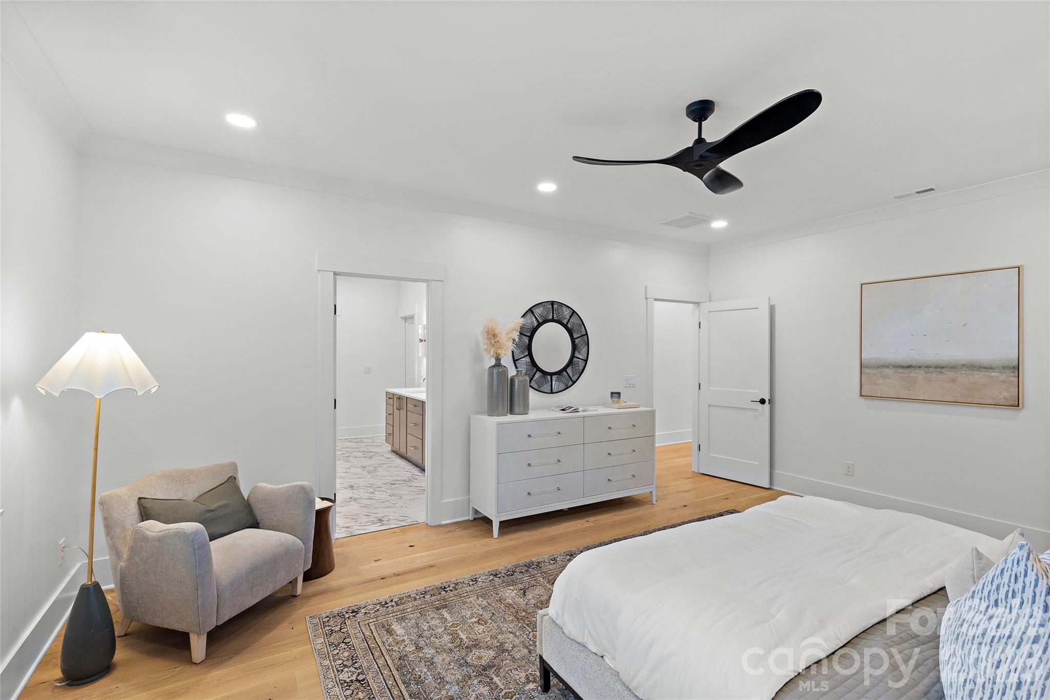 2425 Lola Avenue — Charlotte