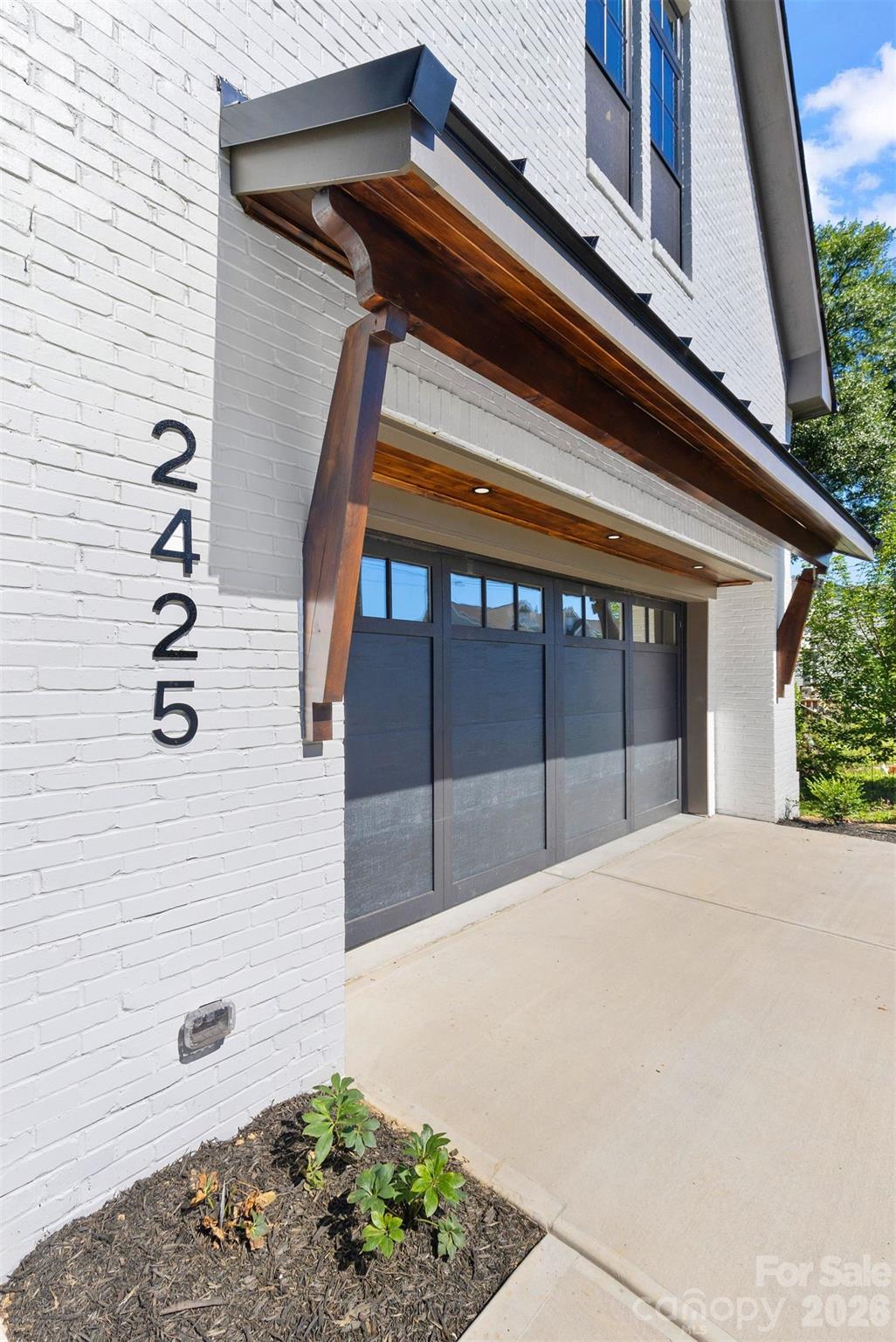 2425 Lola Avenue — Charlotte