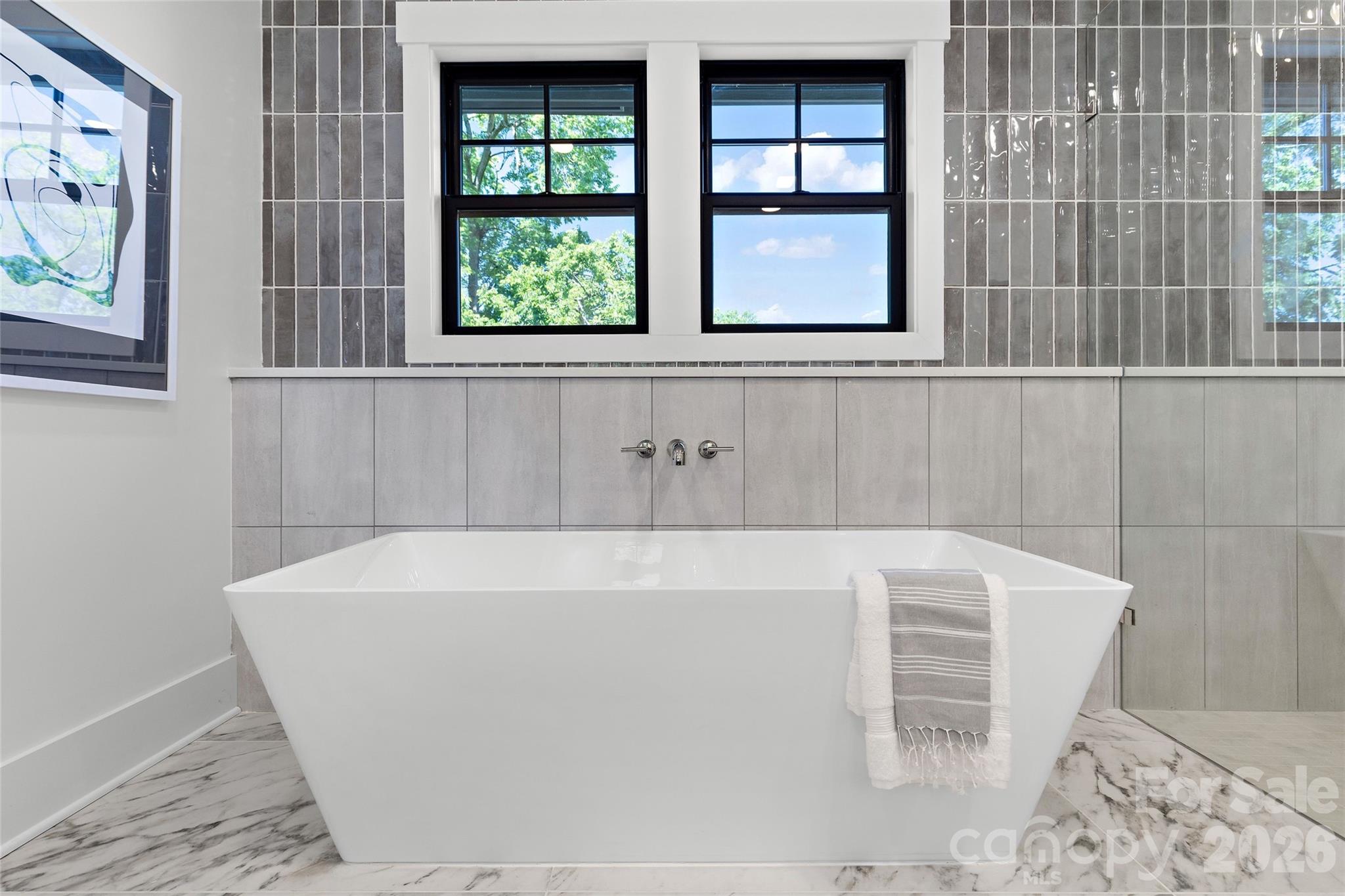2425 Lola Avenue — Charlotte