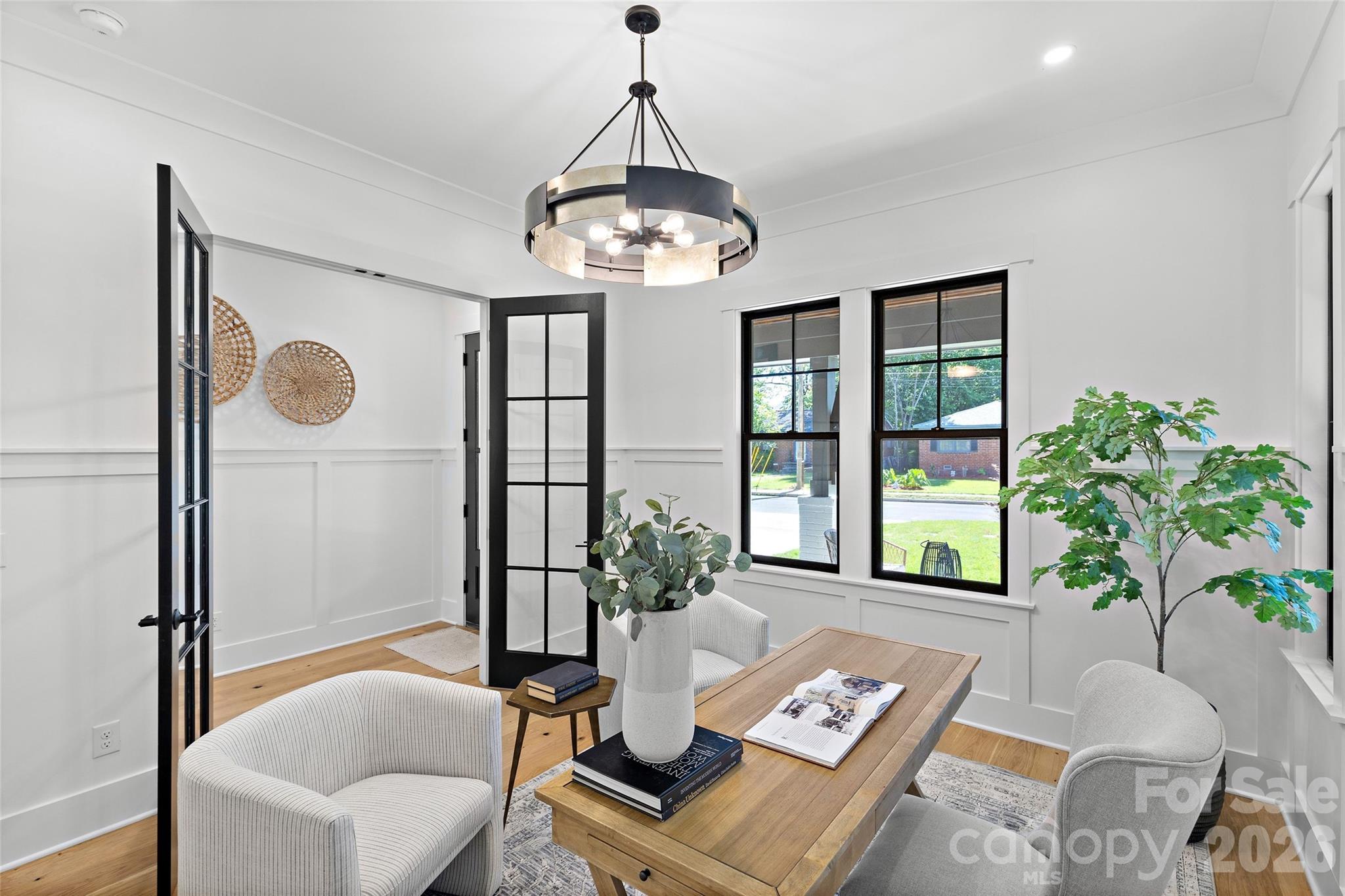2425 Lola Avenue — Charlotte