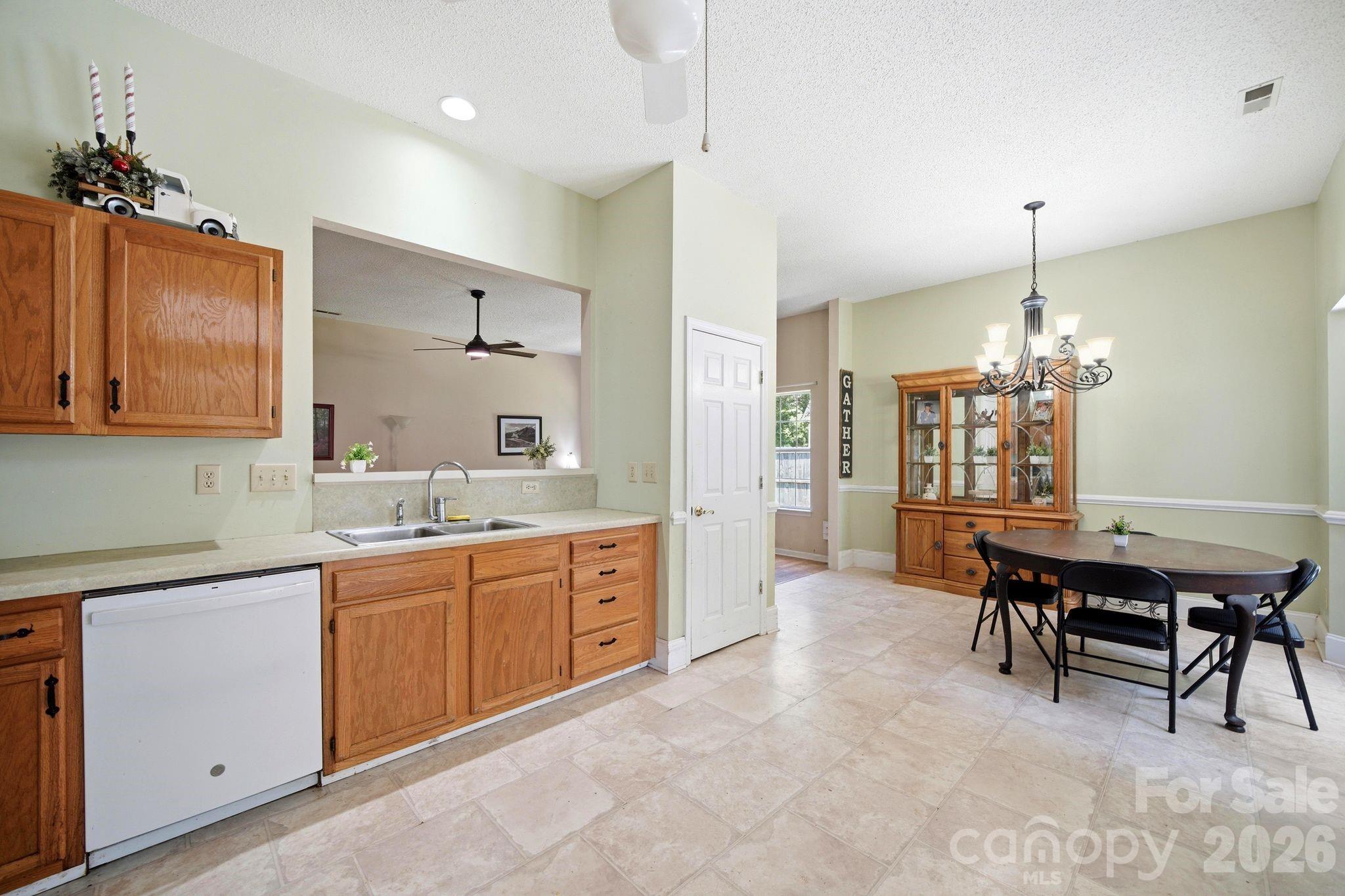 12209 Woodbend Drive — Matthews