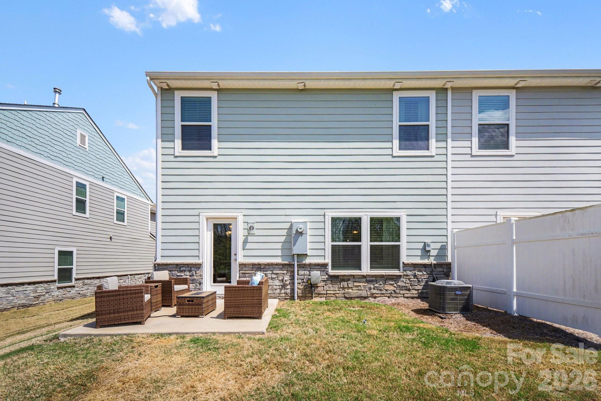 6423 Kinder Lane — Lancaster