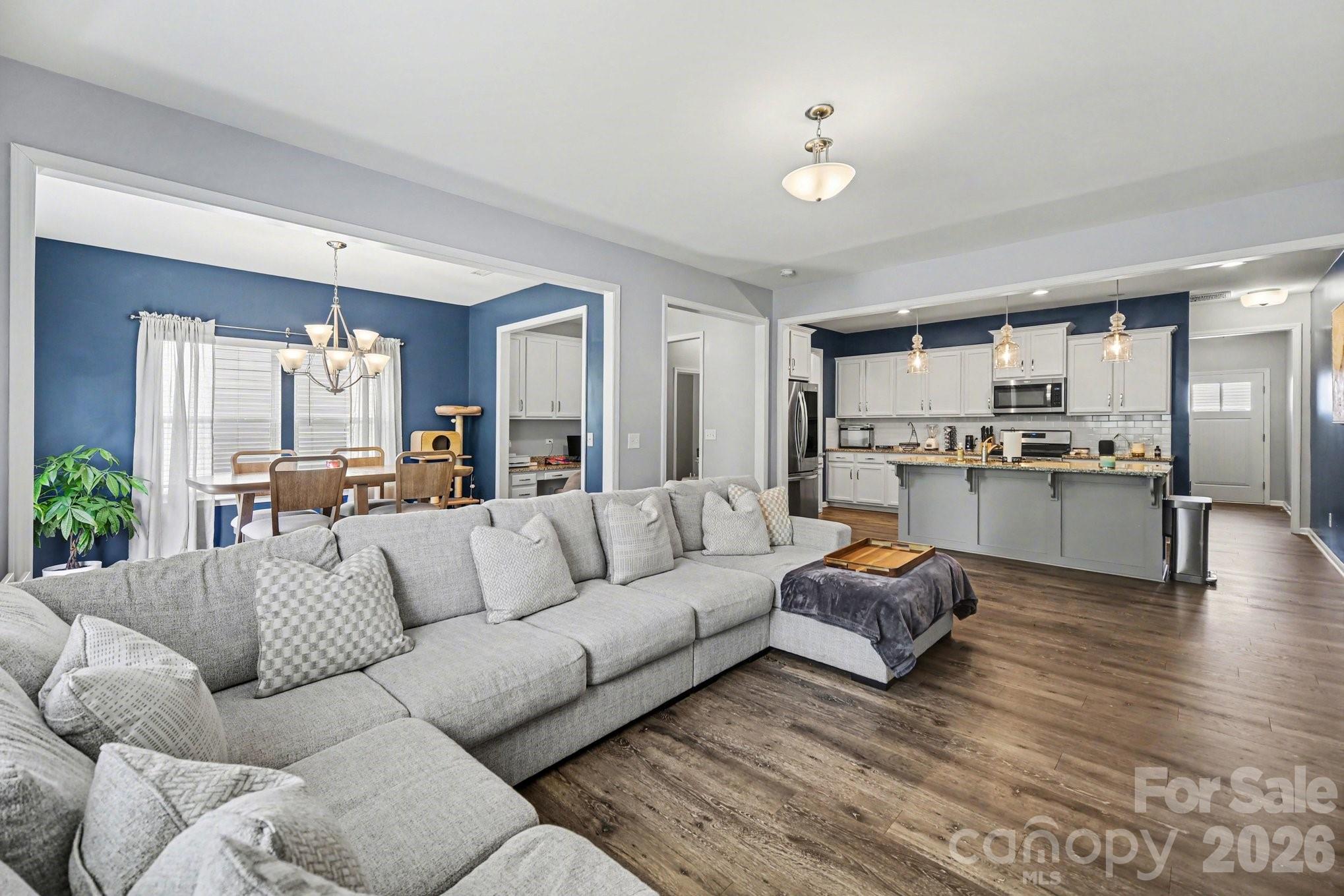 6423 Kinder Lane — Lancaster