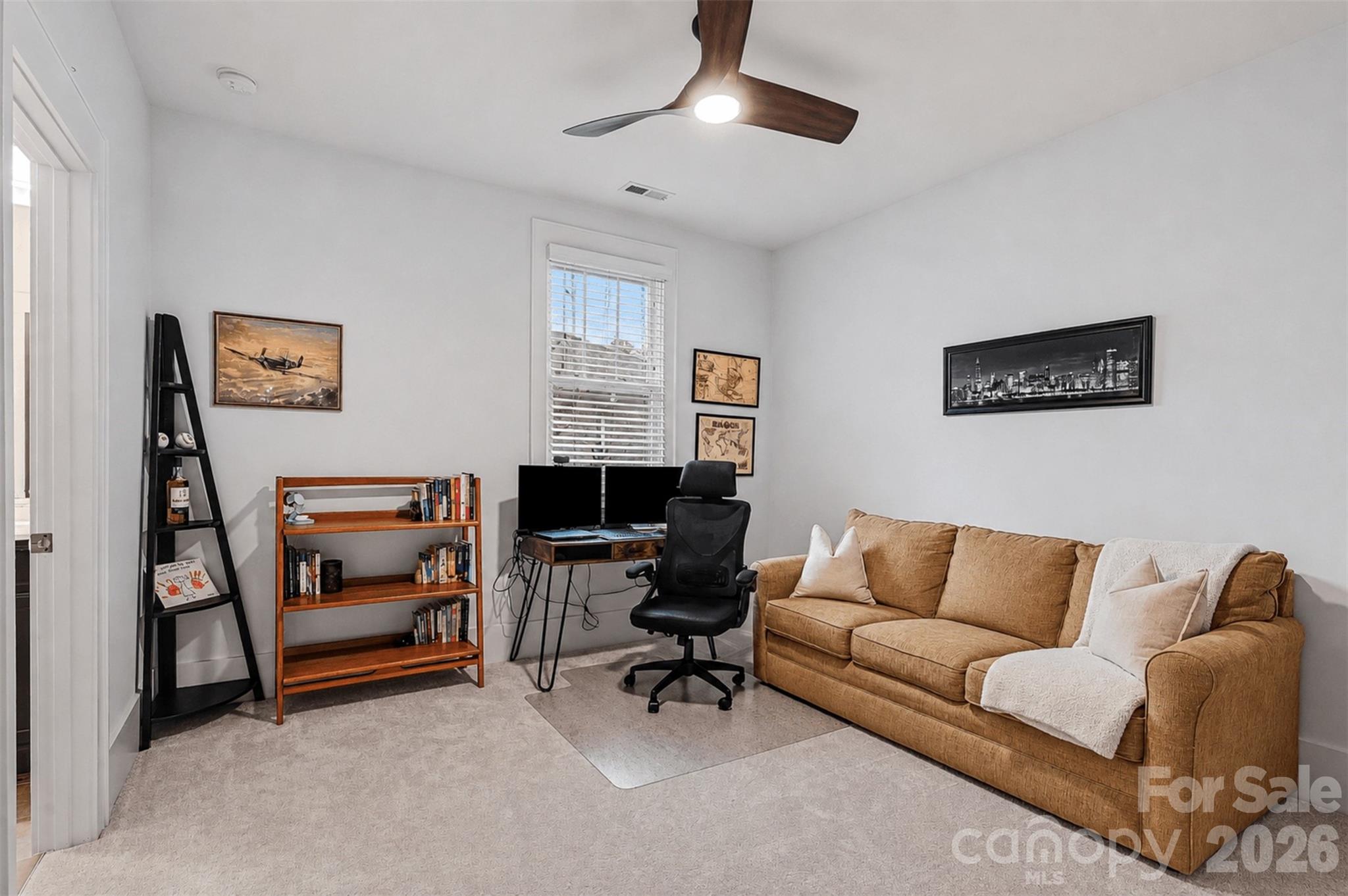 1615 Main Street — Charlotte