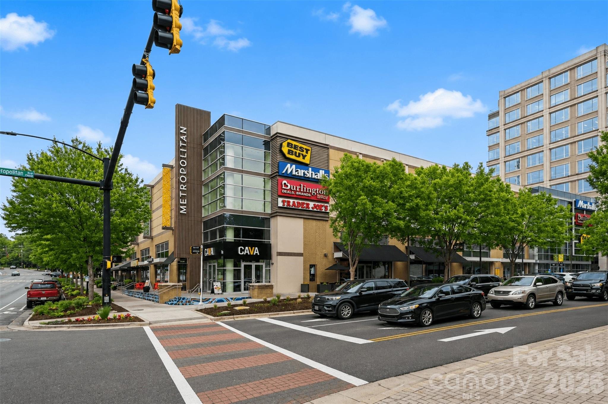 1615 Main Street — Charlotte