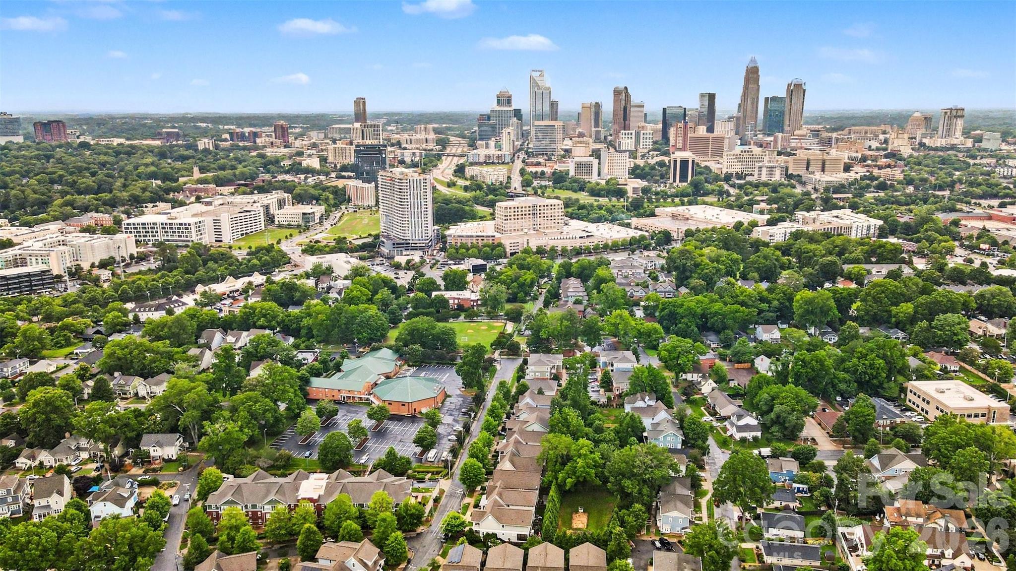 1615 Main Street — Charlotte