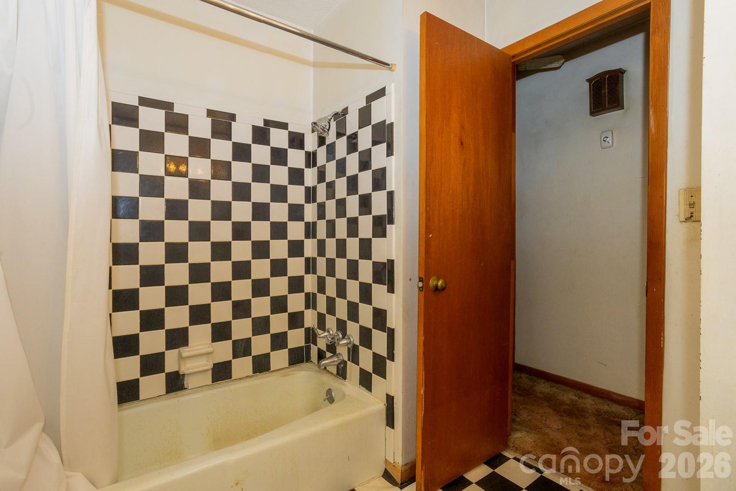 1225 Moss Road — Rutherfordton