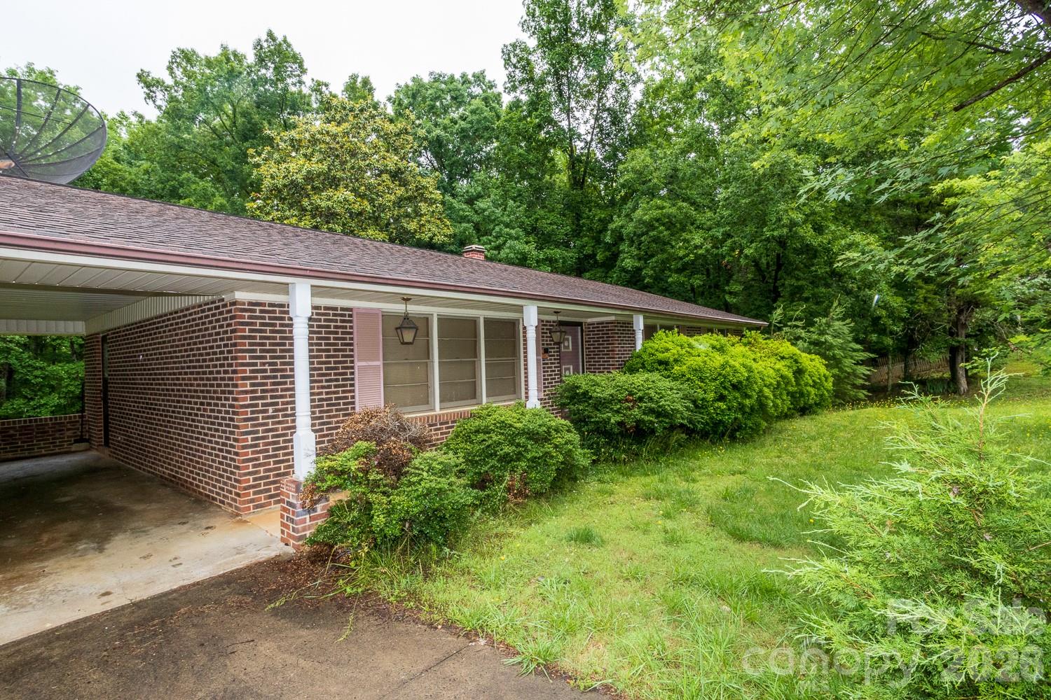 1225 Moss Road — Rutherfordton