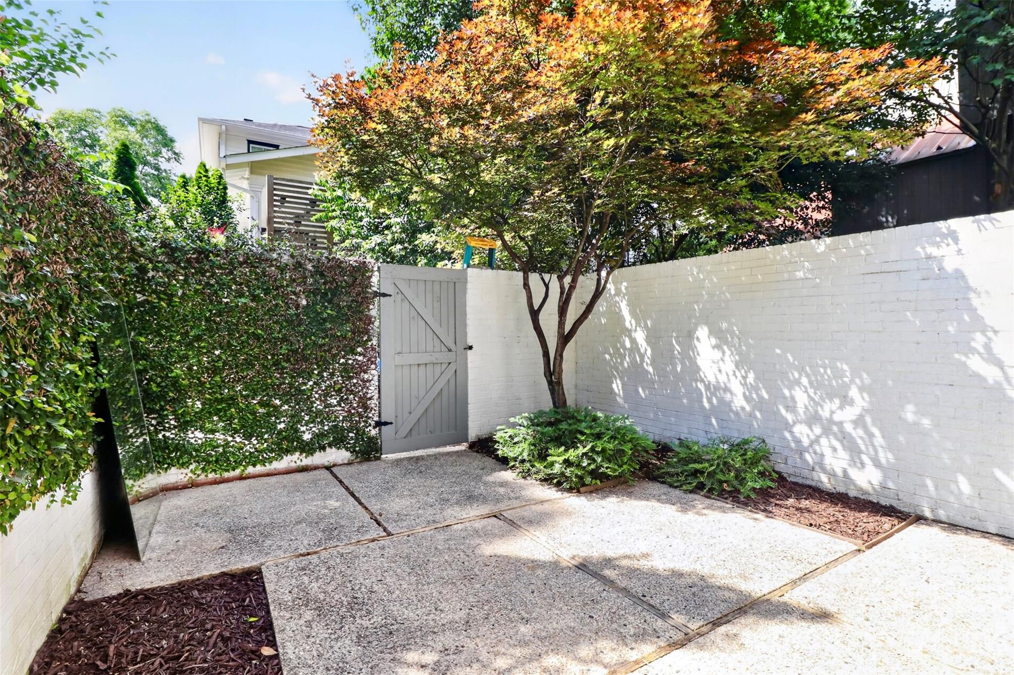 432 E Park Avenue #C — Charlotte