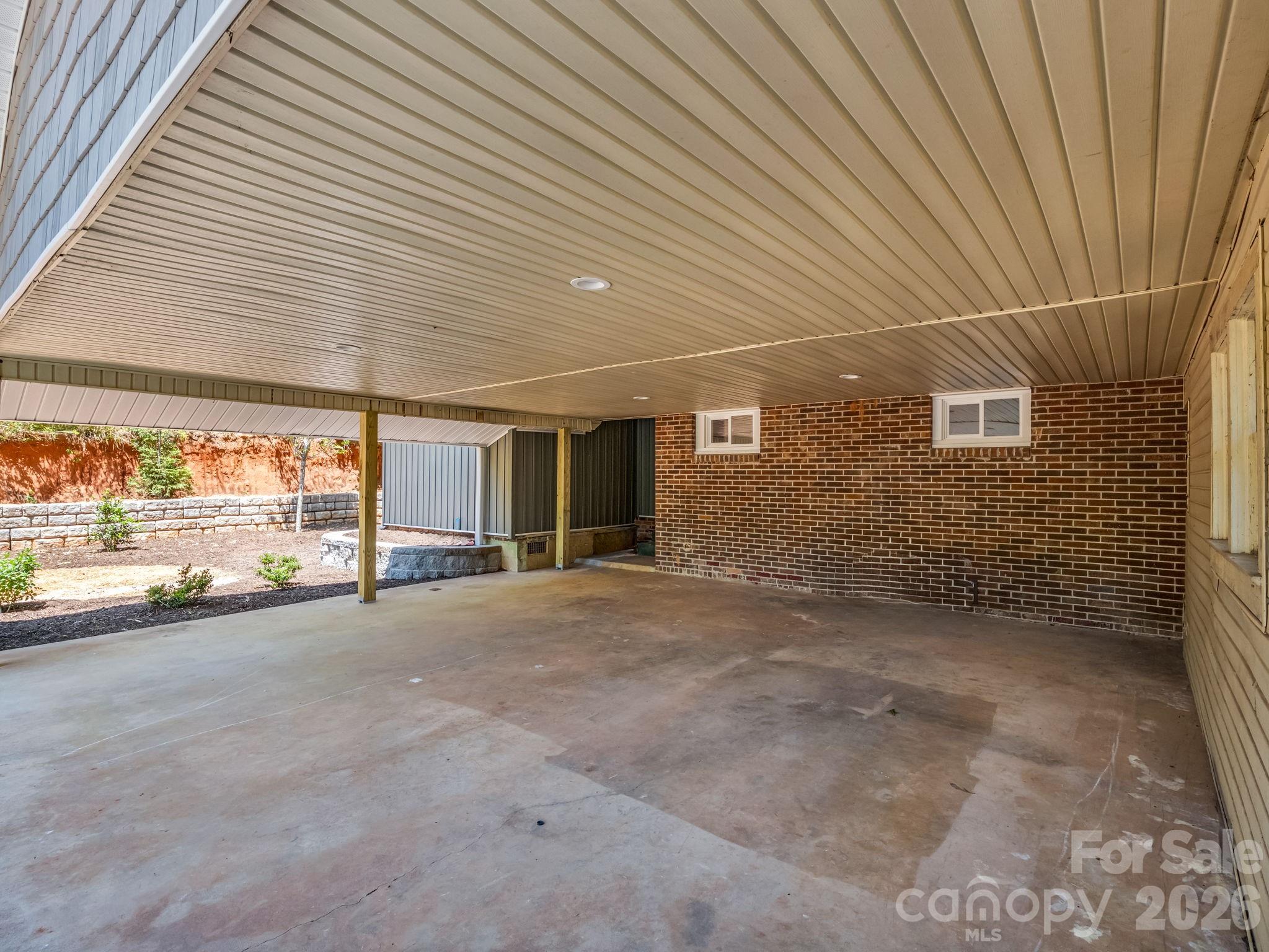 5923 N Highway 14 None — Landrum