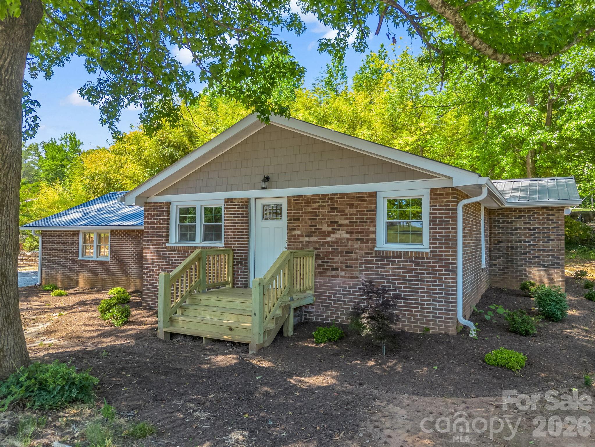 5923 N Highway 14 None — Landrum