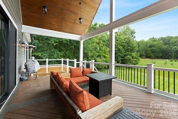 5200 Shoreview Drive — Concord