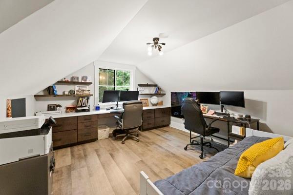 5200 Shoreview Drive — Concord