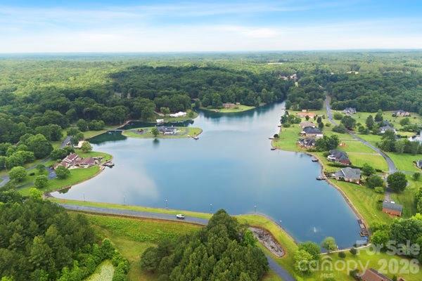 5200 Shoreview Drive — Concord