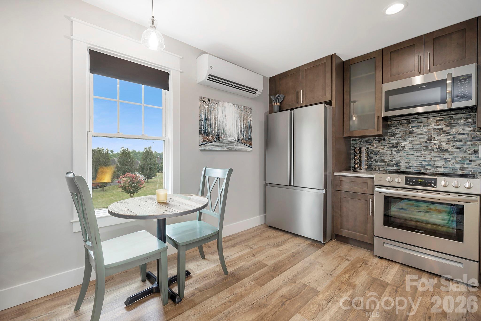 5200 Shoreview Drive — Concord