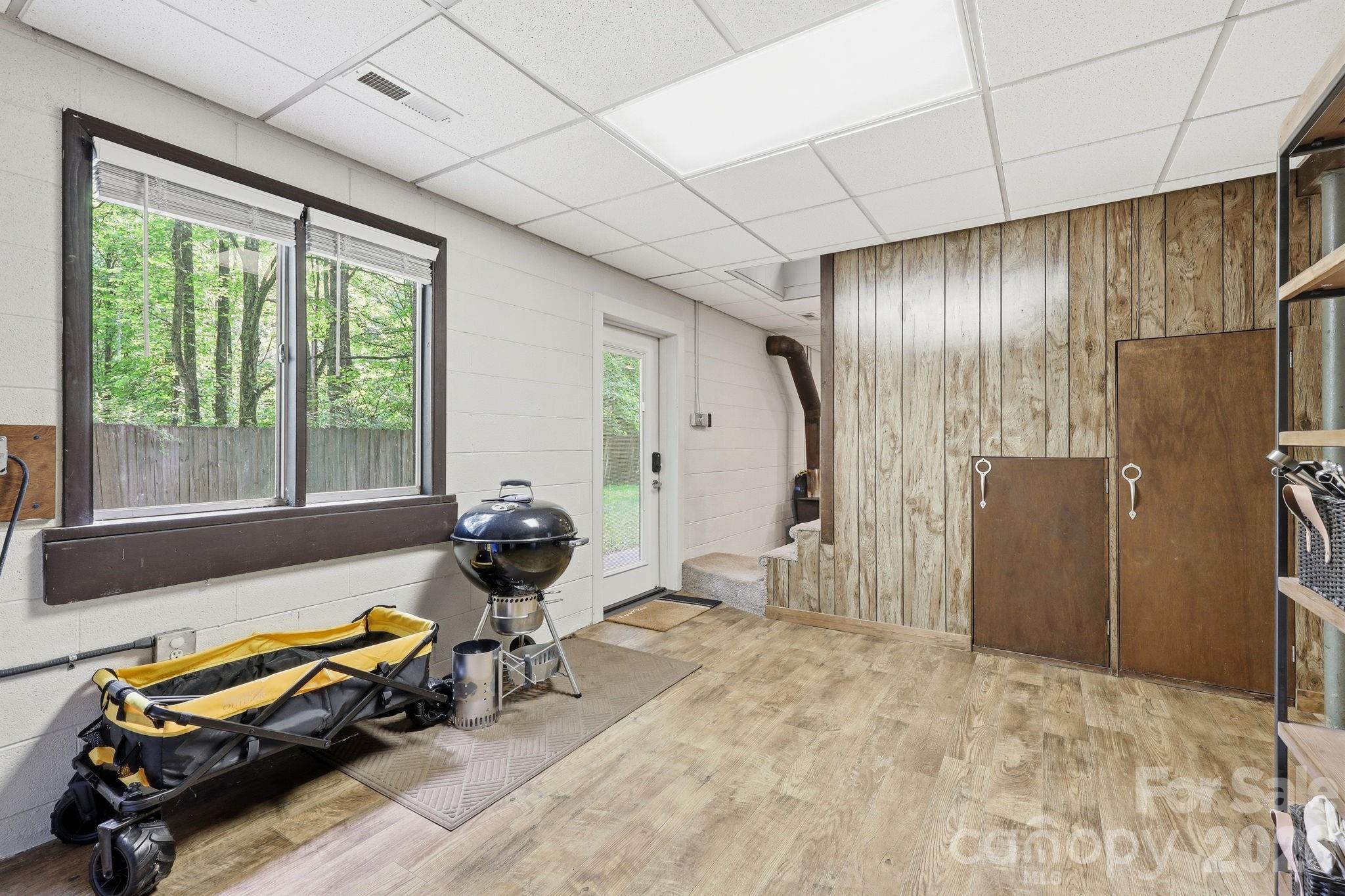 182 Saw Branch Road — Candler