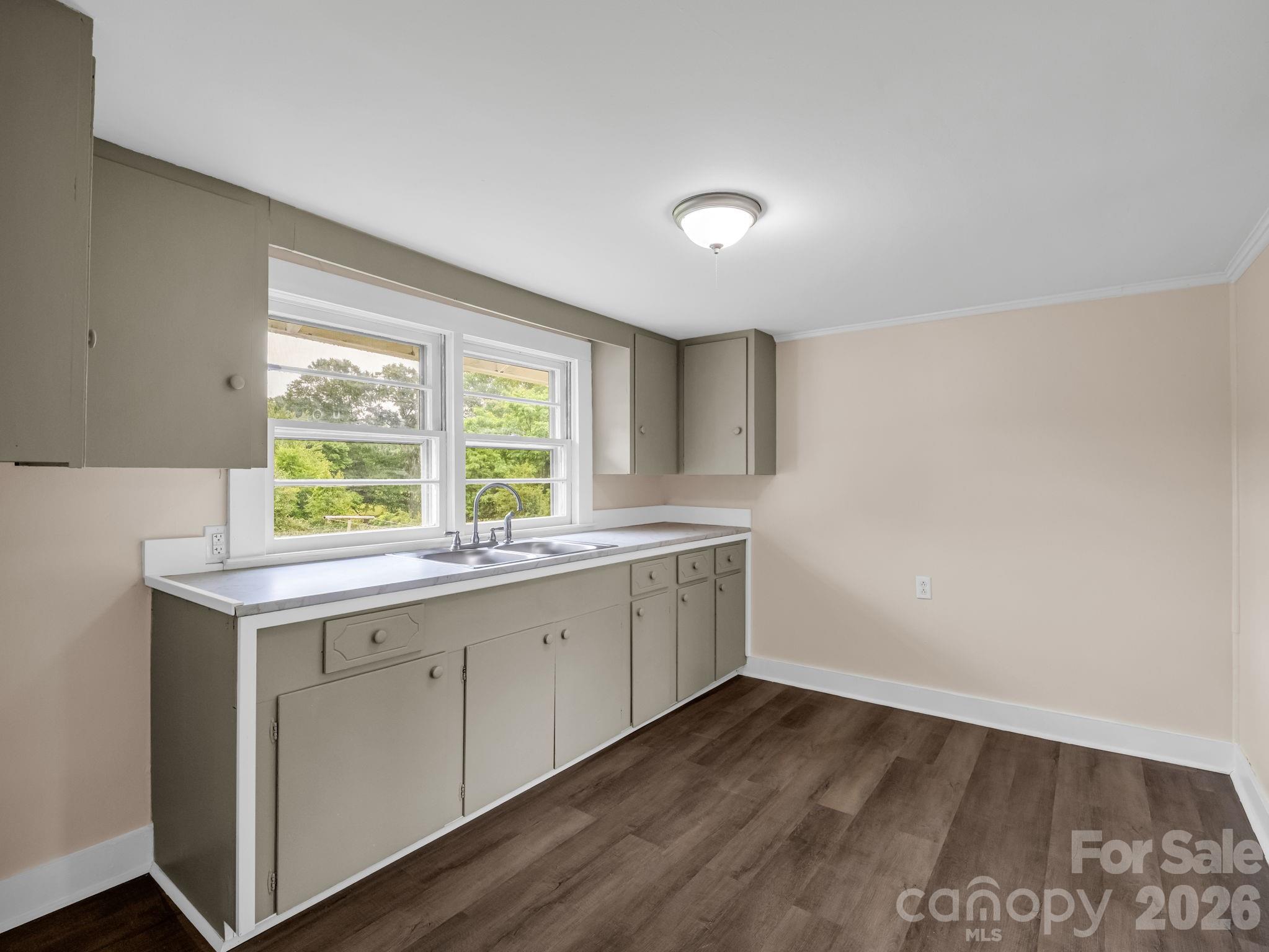 170 Dobbins Road — Ellenboro