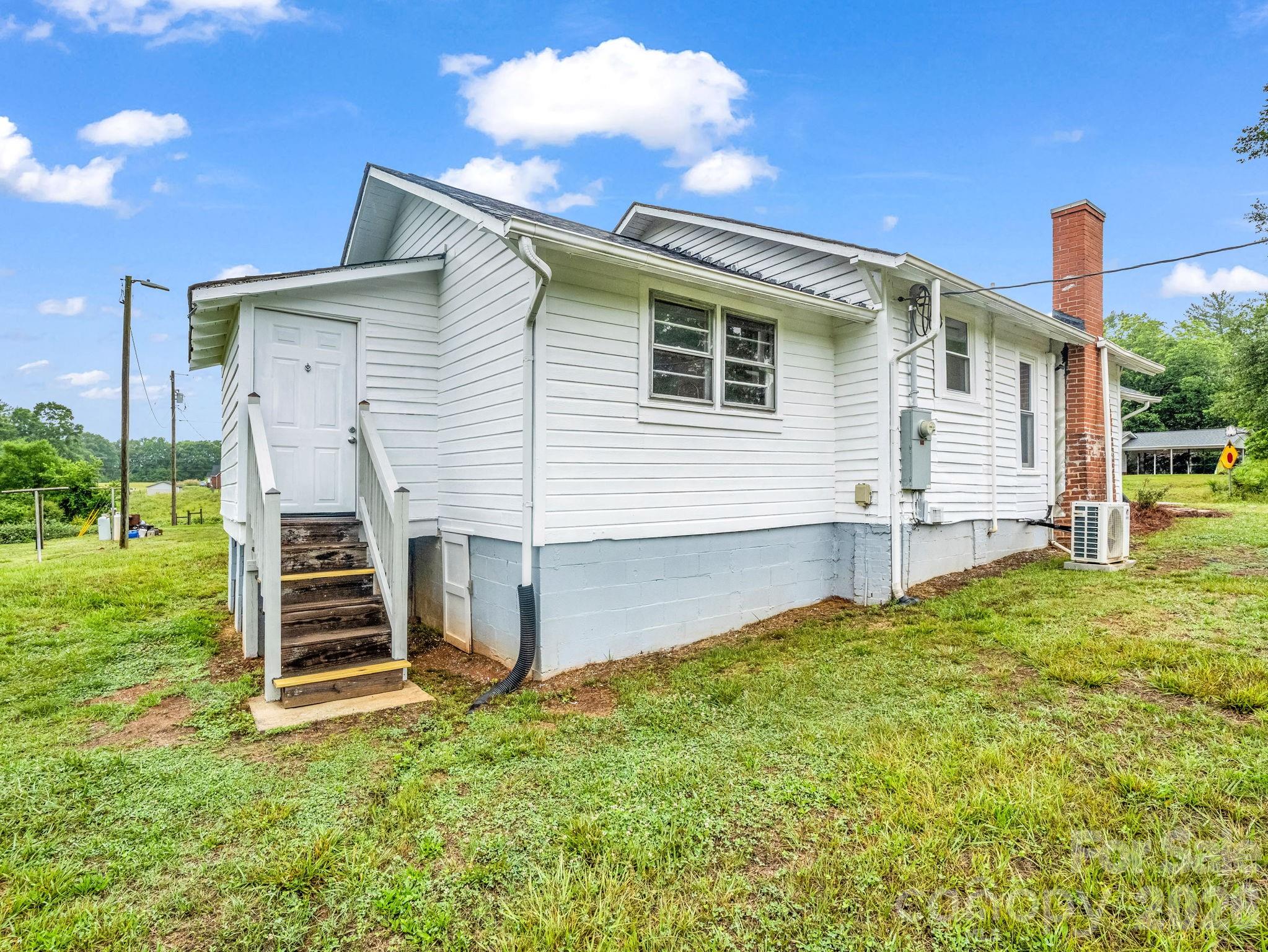170 Dobbins Road — Ellenboro