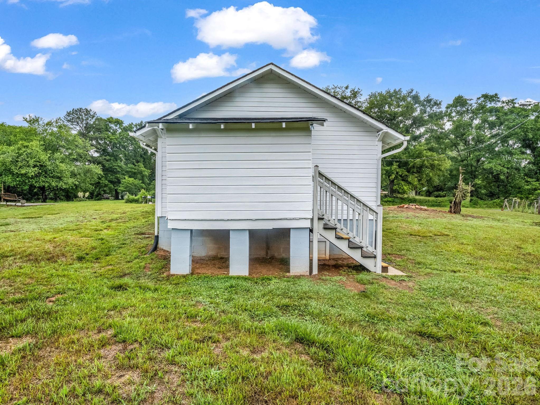 170 Dobbins Road — Ellenboro