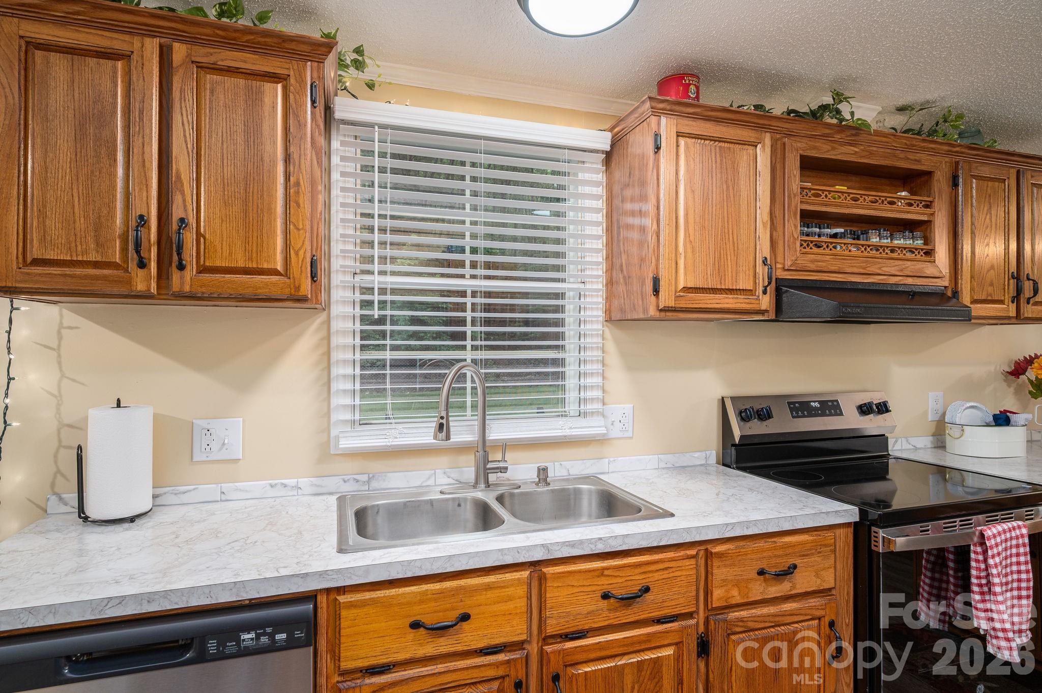 5043 Pebble Stone Road — Maiden
