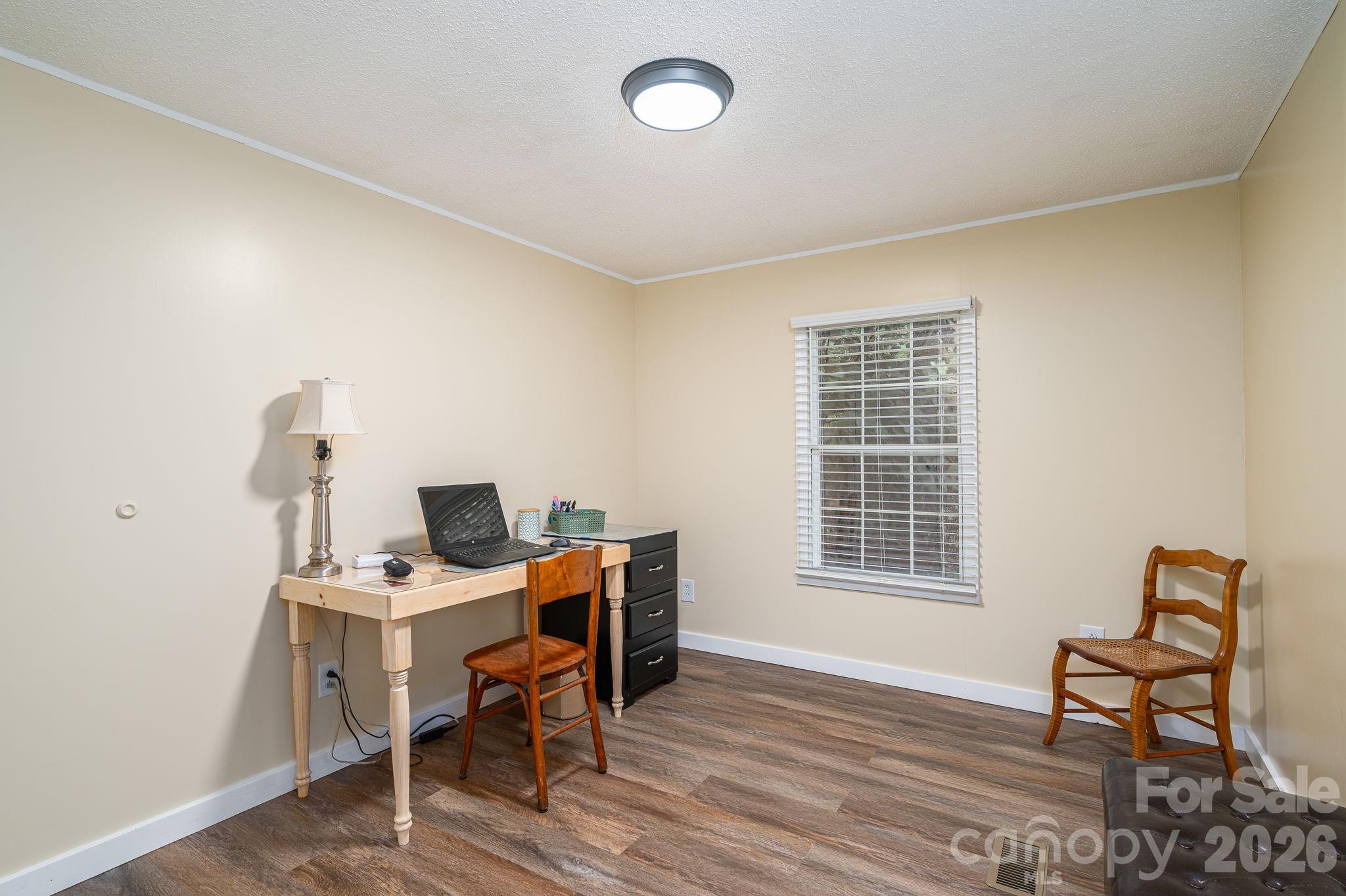 5043 Pebble Stone Road — Maiden