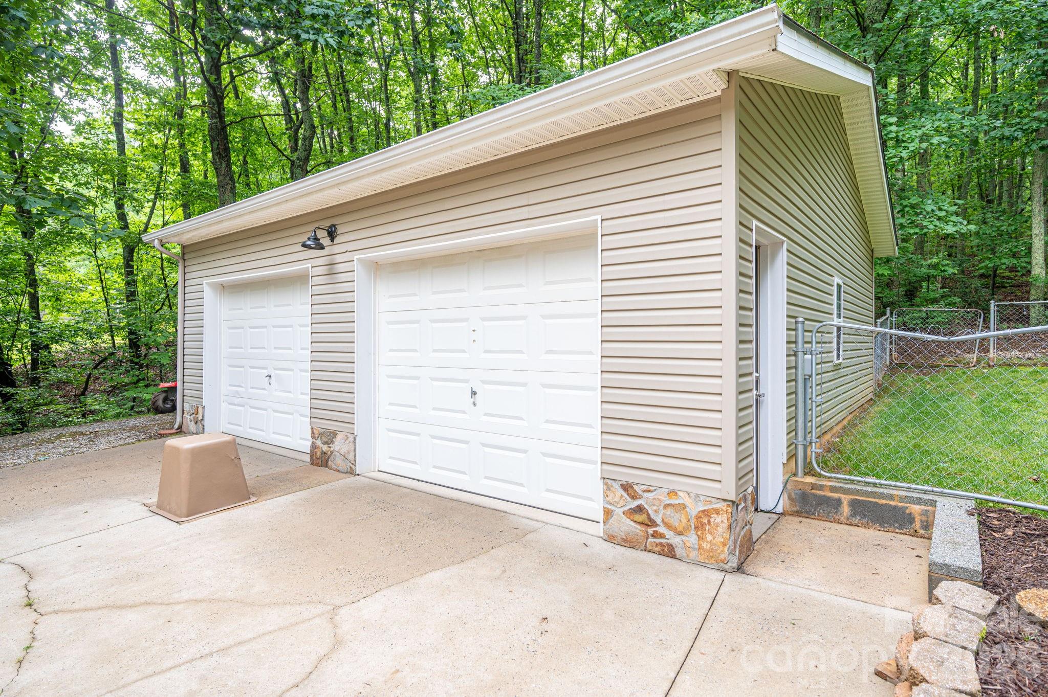 5043 Pebble Stone Road — Maiden