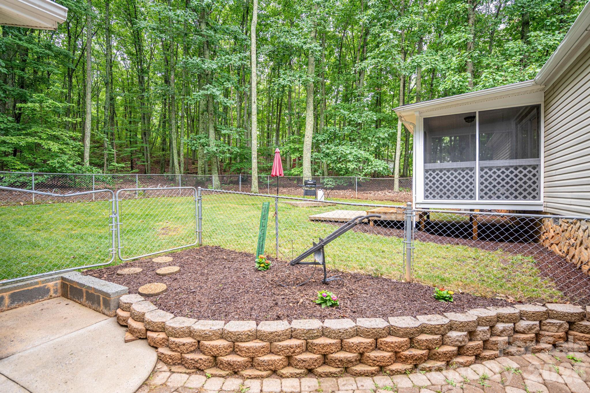 5043 Pebble Stone Road — Maiden