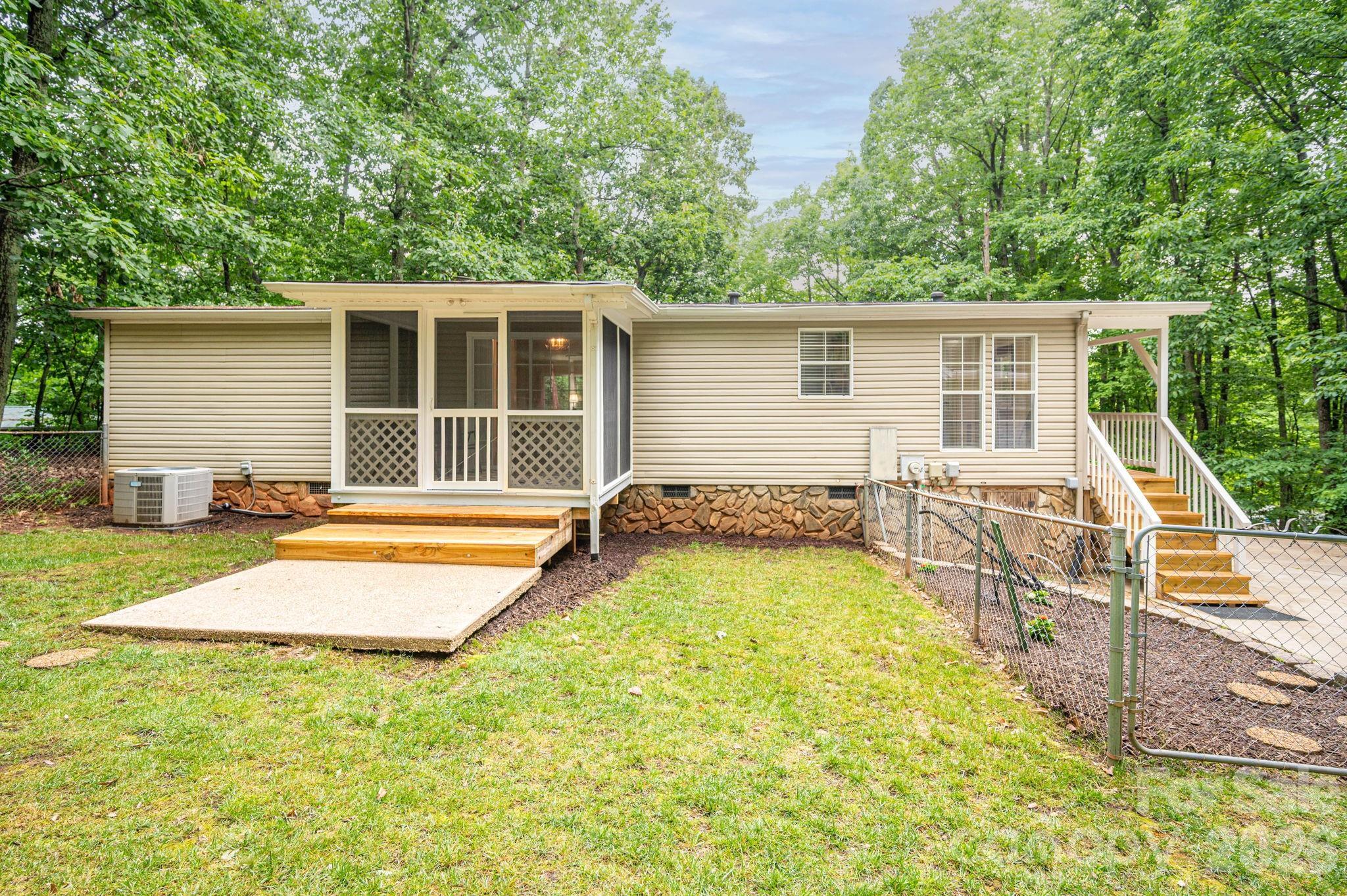 5043 Pebble Stone Road — Maiden
